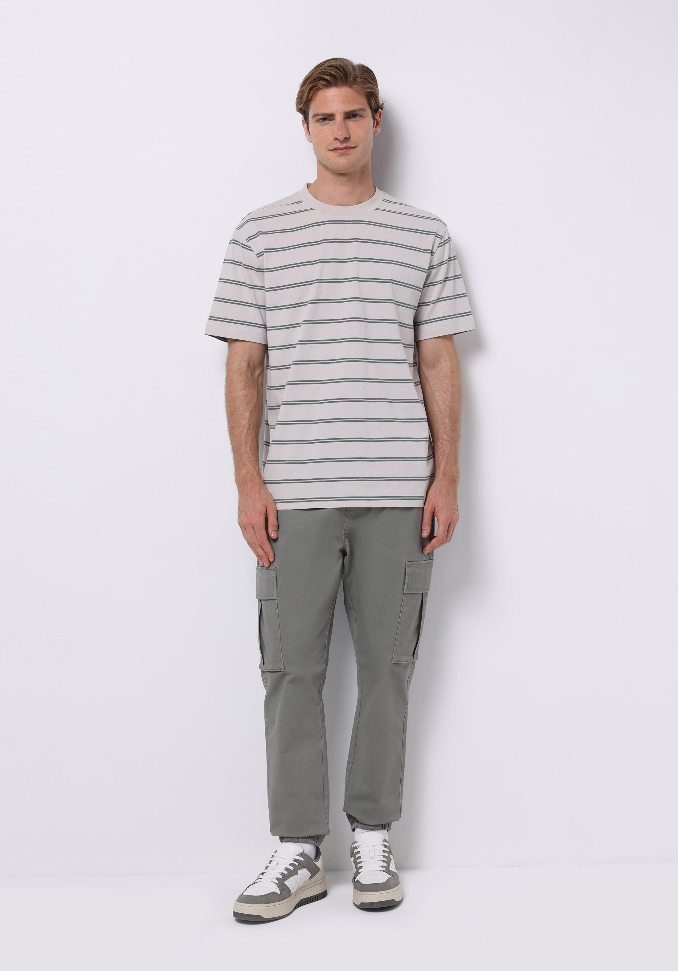 Afișați detalii pentru Pantaloni De Barbati Verde Cargo Fit  Cl1075639