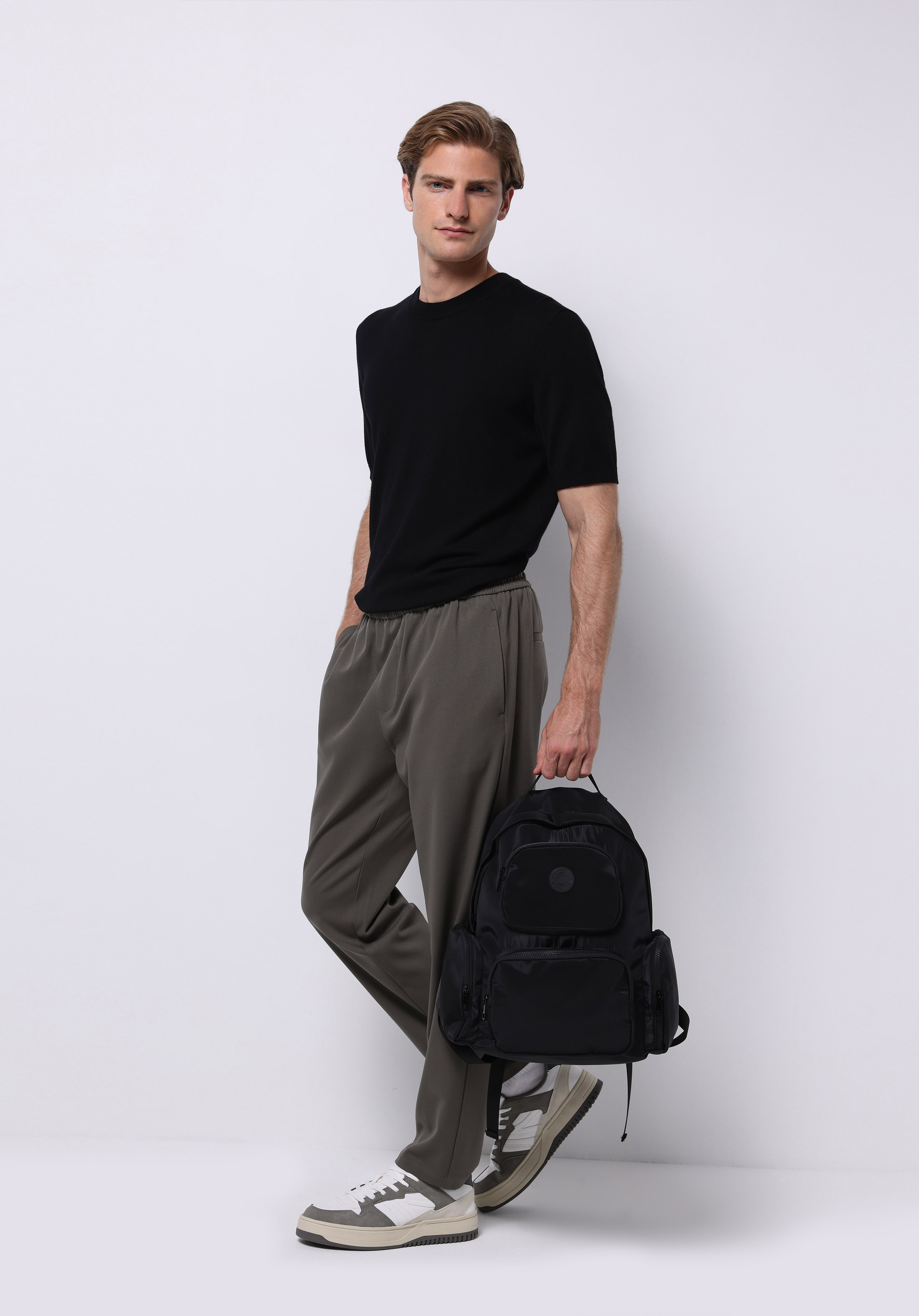 Afișați detalii pentru Pantaloni De Barbati Verde Regular Fit  Cl1075740