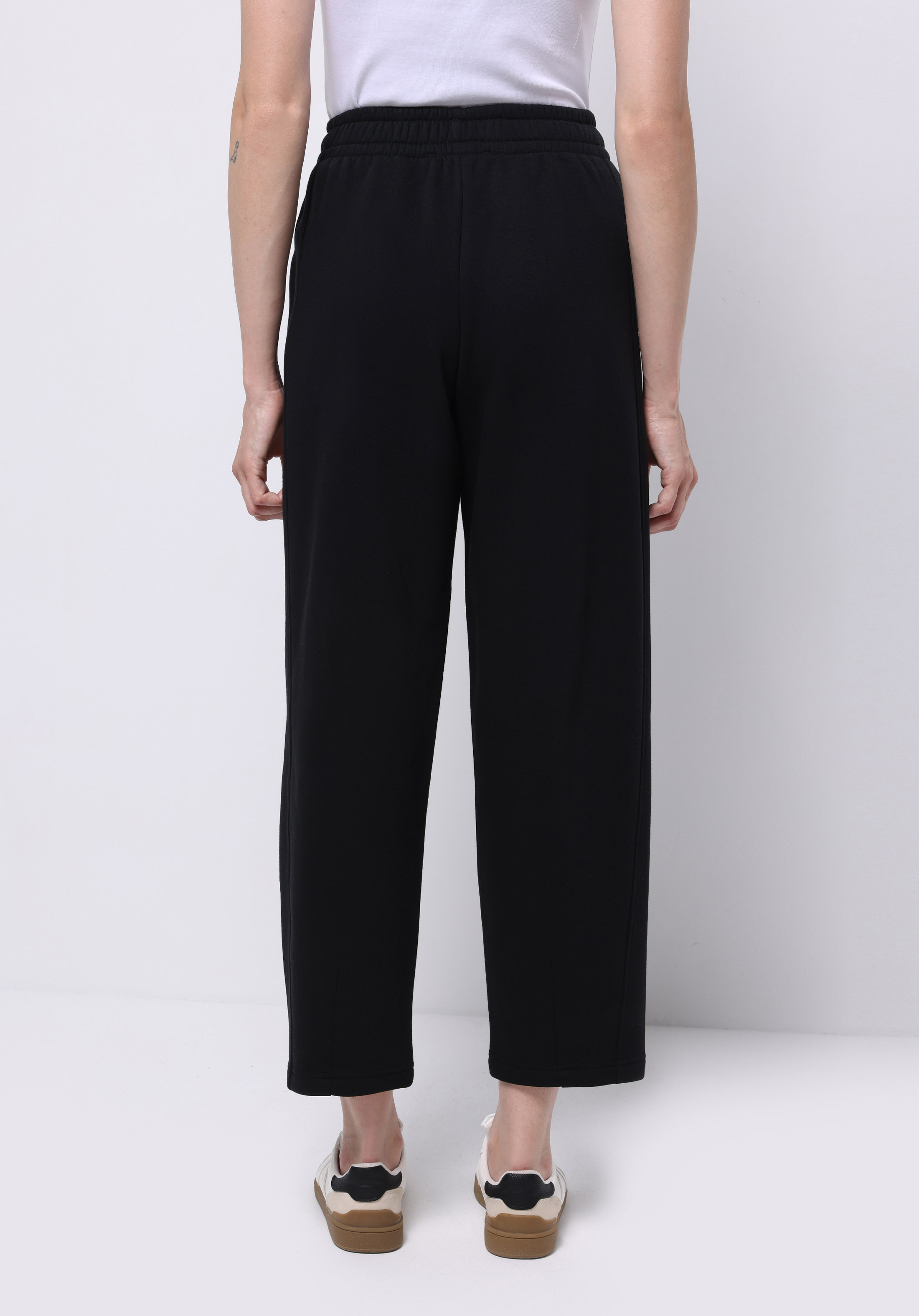 Afișați detalii pentru Pantaloni De Trening De Dama Negru Regular Fit  Cl1076081