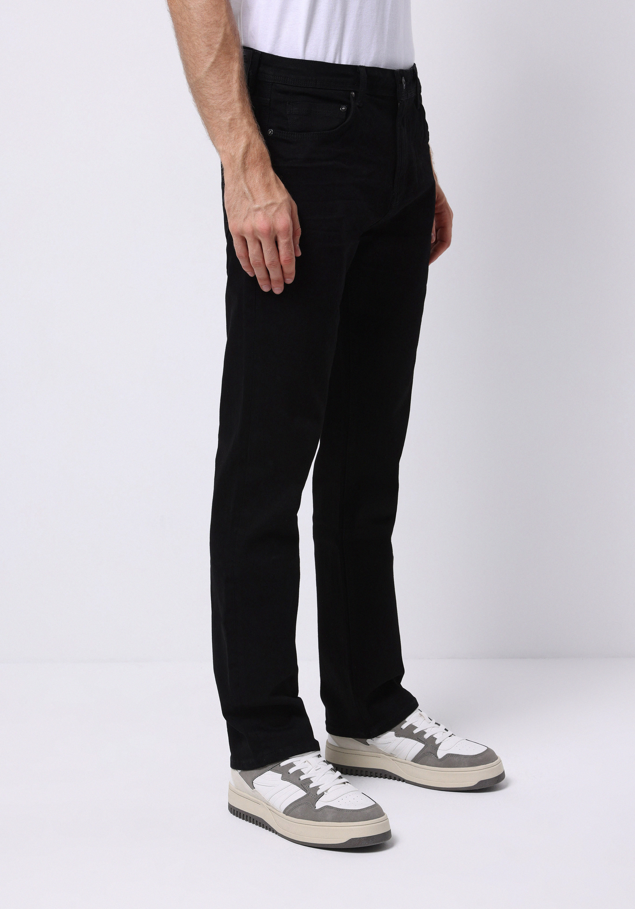 Afișați detalii pentru Pantaloni De Barbati Negru Regular Fit 045 David Cl1076017