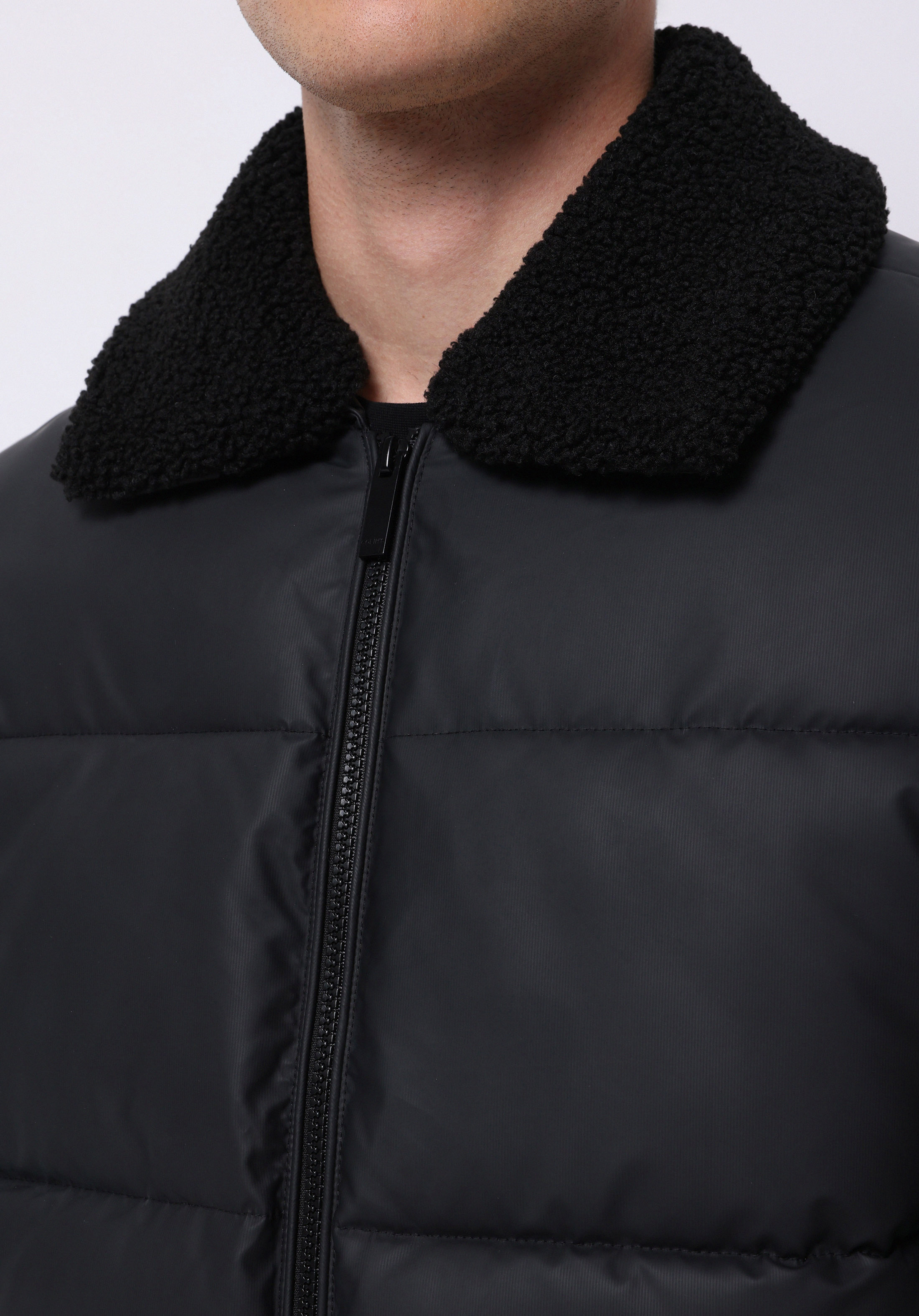 Afișați detalii pentru Jacheta De Barbati Negru Regular Fit  Cl1076201