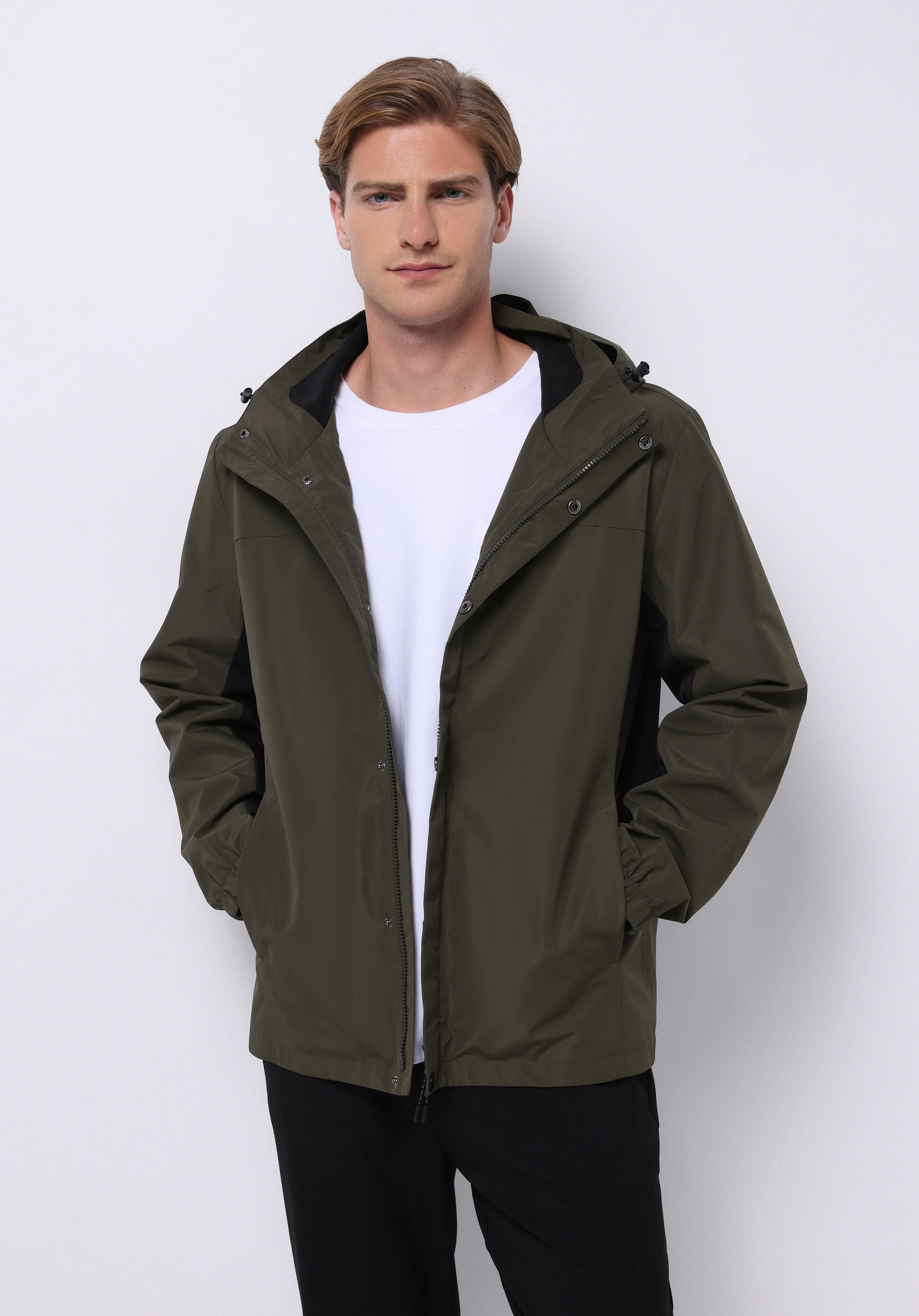 Afișați detalii pentru Jacheta De Ploaıe De Barbati Kaki Regular Fit  Cl1076536