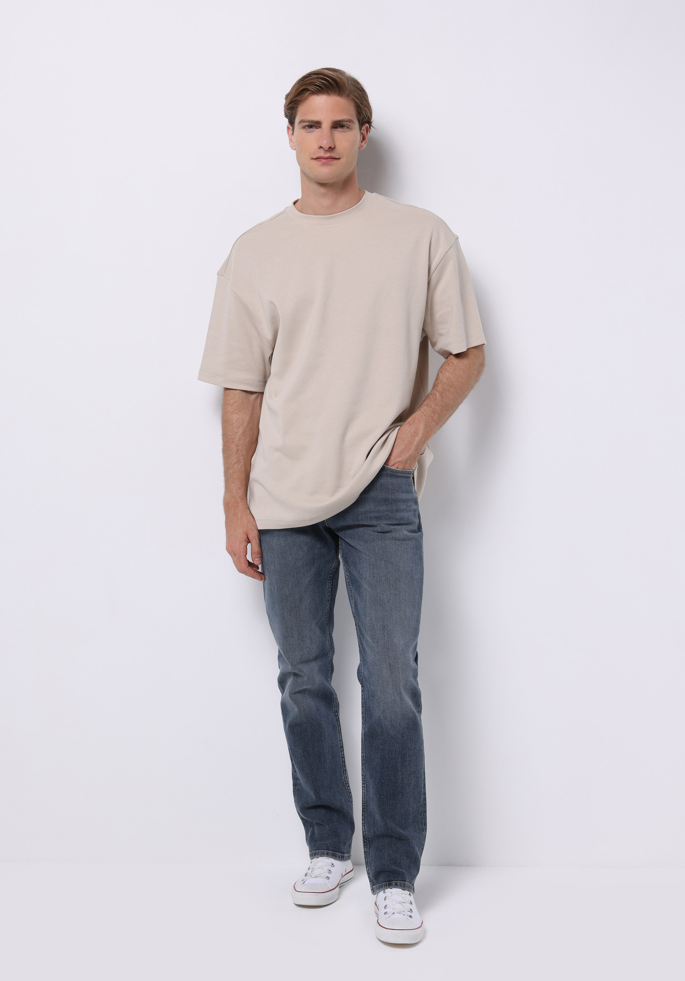 Afișați detalii pentru Pantaloni De Barbati Albastru Straight Fit 044 Karl Cl1076167