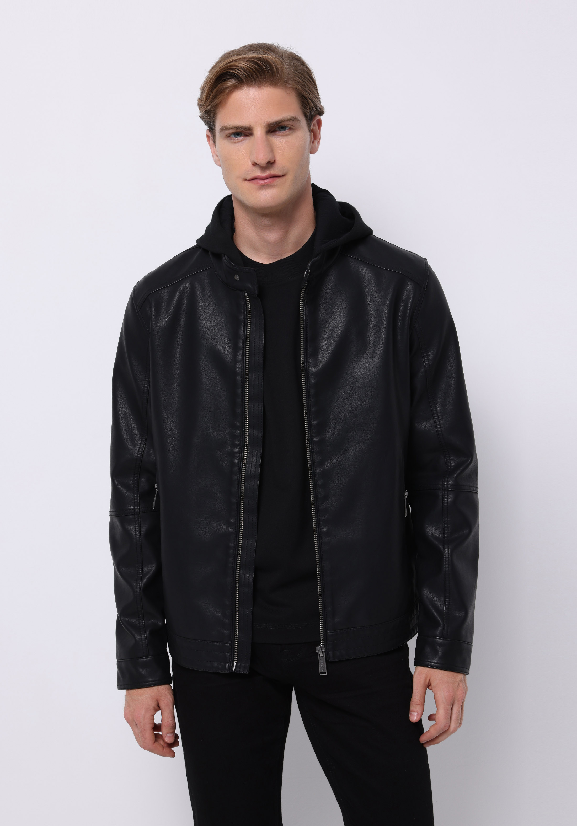 Afișați detalii pentru Jacheta De Barbati Negru Slim Fit  Cl1076212