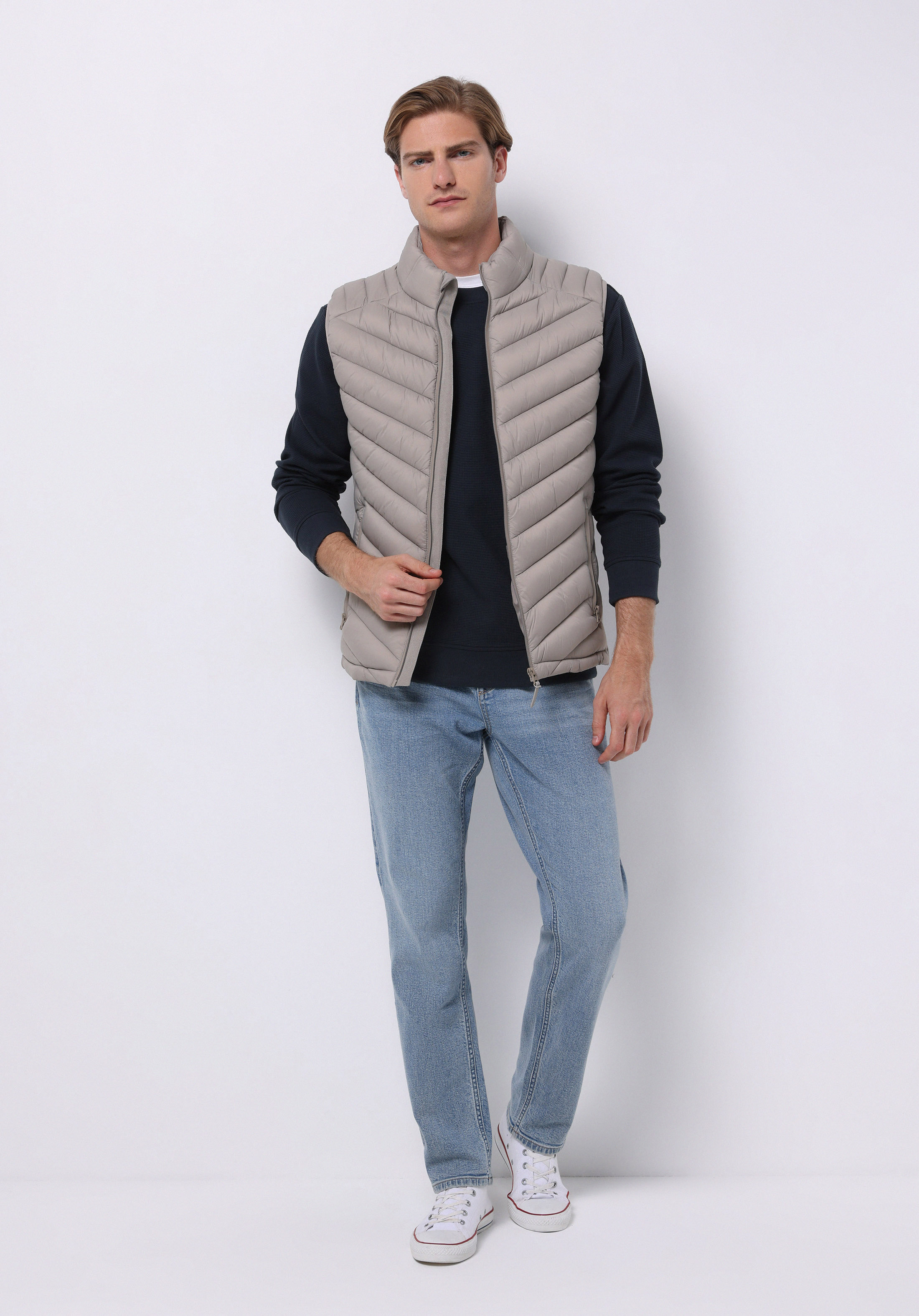 Afișați detalii pentru Vesta De Barbati Bej Slim Fit  Cl1071238