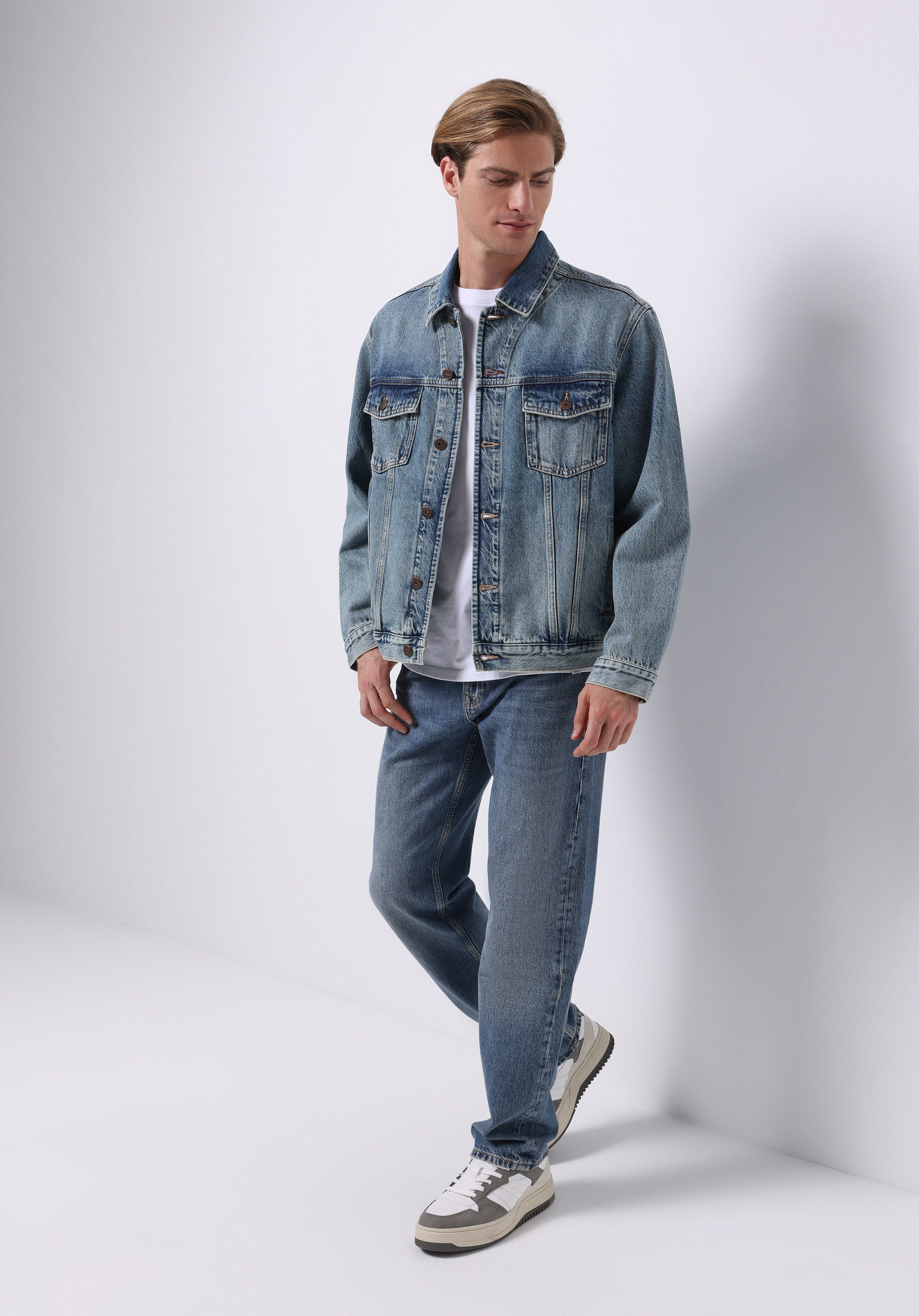 Afișați detalii pentru Jacheta De Barbati Albastru Deschis Oversize Fit  Cl1076176