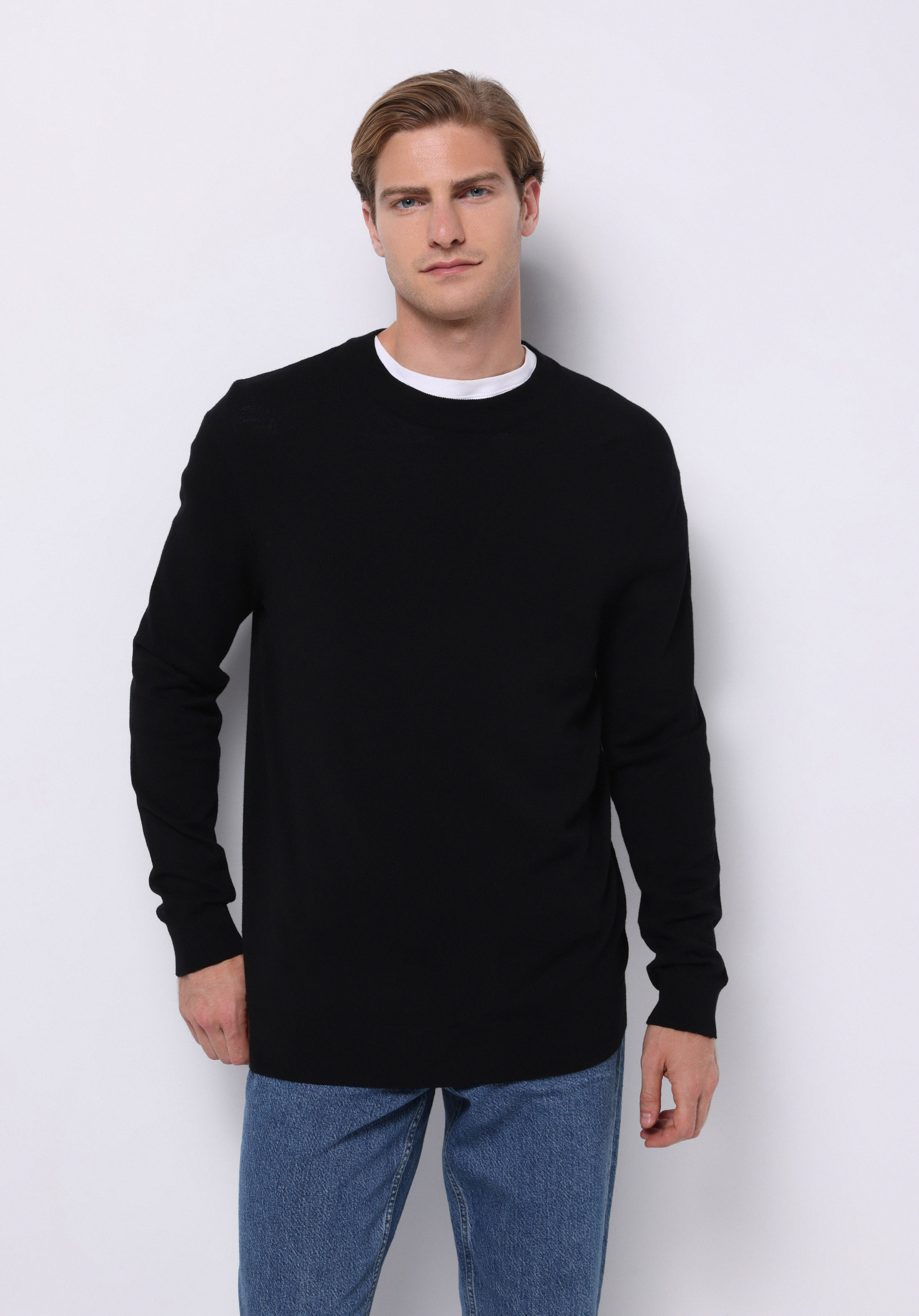 Afișați detalii pentru Pulover De Barbati Negru Regular Fit  Cl1076884