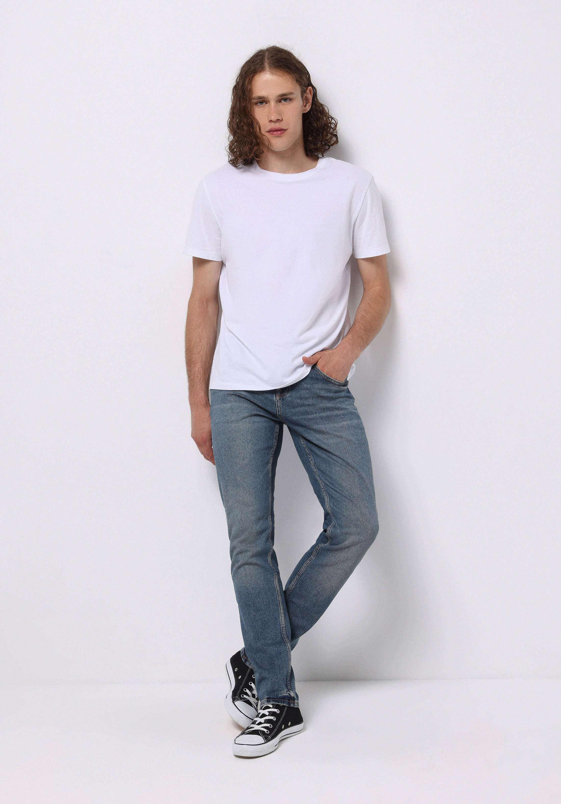 Afișați detalii pentru Pantaloni De Barbati Albastru Straight Fit 044 Karl Cl1076792
