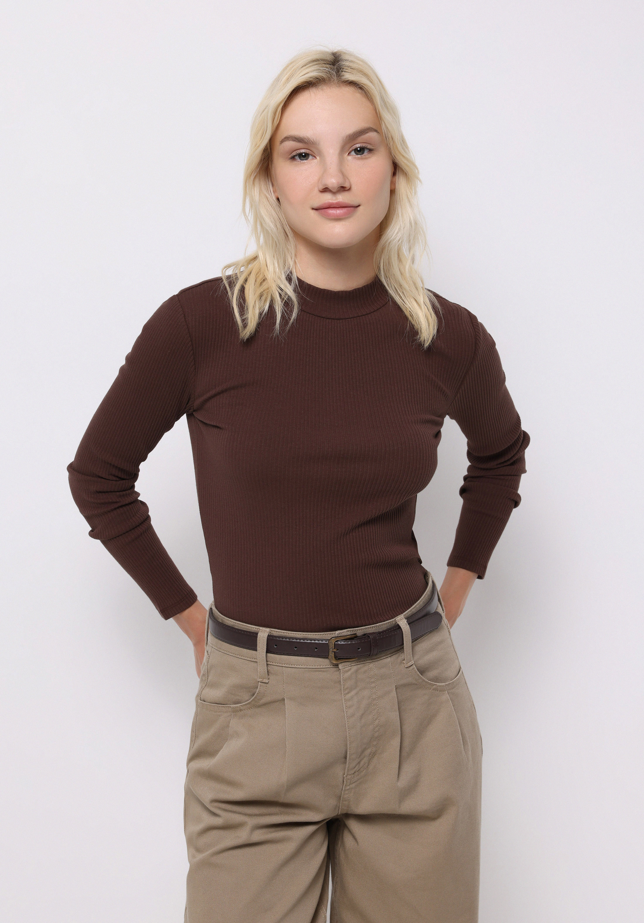 Afișați detalii pentru Pulover De Dama Maro Slim Fit  Cl1076035
