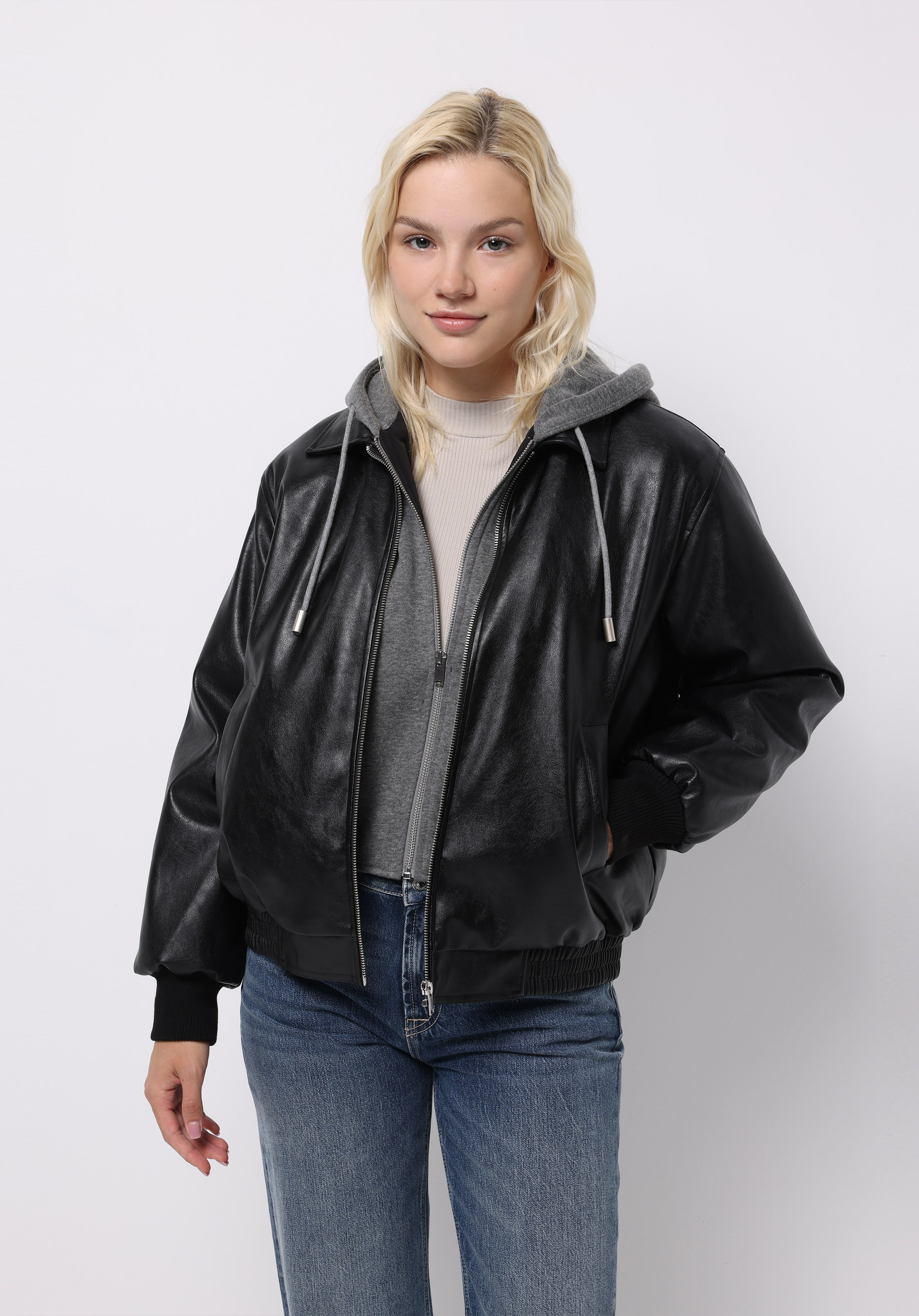 Afișați detalii pentru Jacheta De Dama Negru Regular Fit  Cl1076417