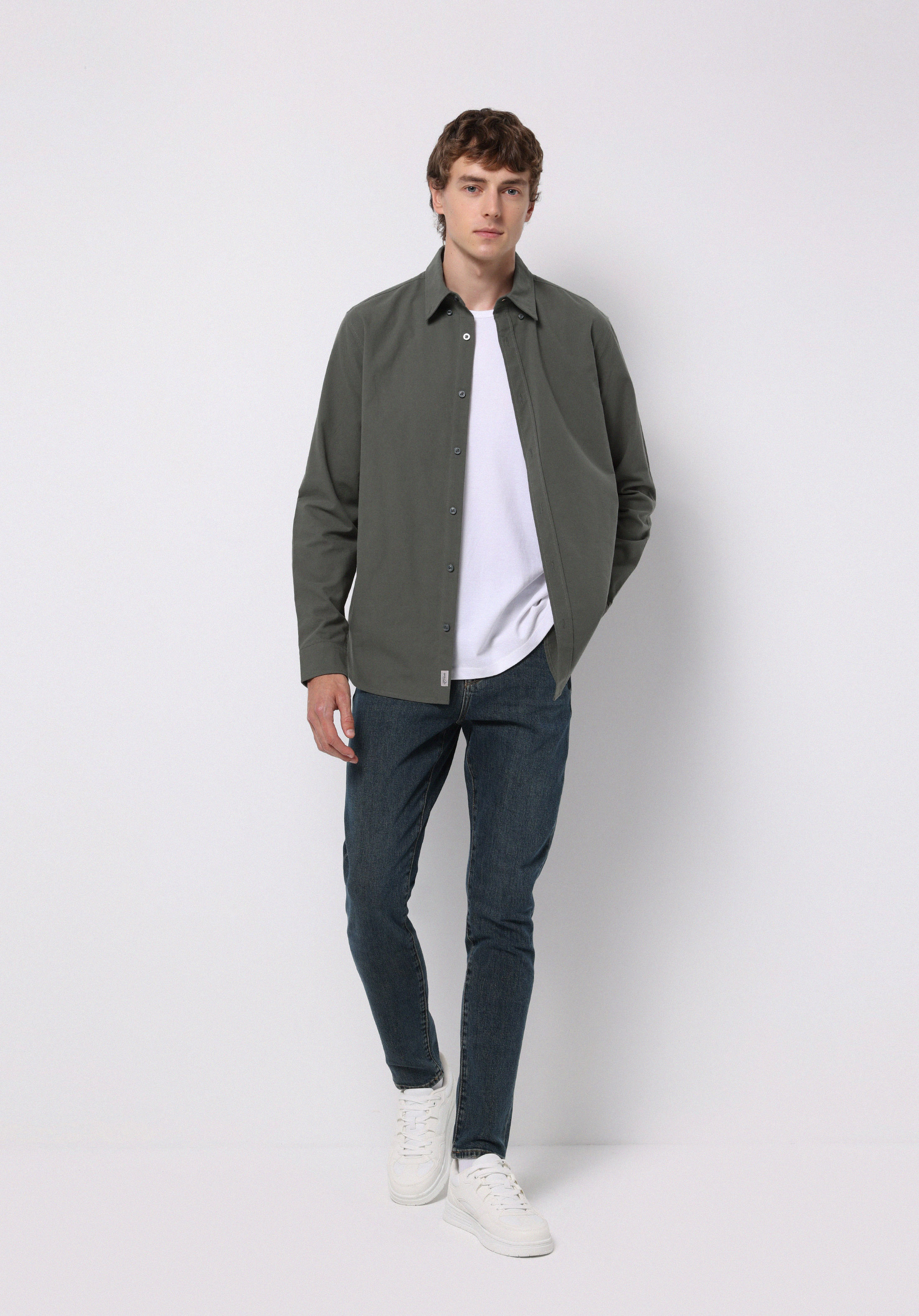Afișați detalii pentru Pantaloni De Barbati Albastru Inchis Slim Fit 041 Danny Cl1076539