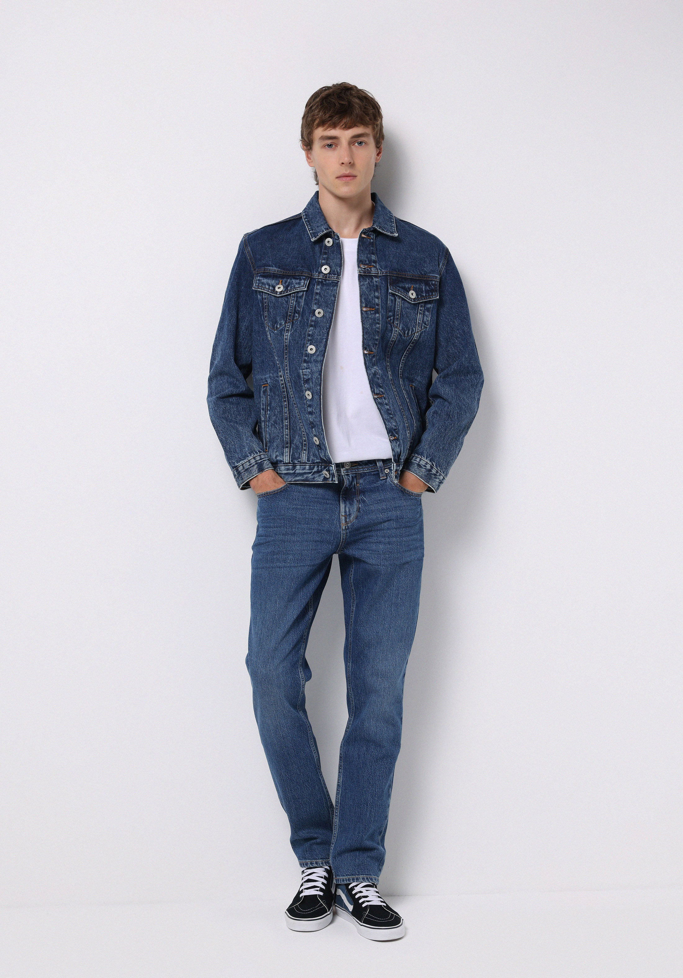 Afișați detalii pentru Pantaloni De Barbati Albastru Straight Fit 044 Karl Cl1076555