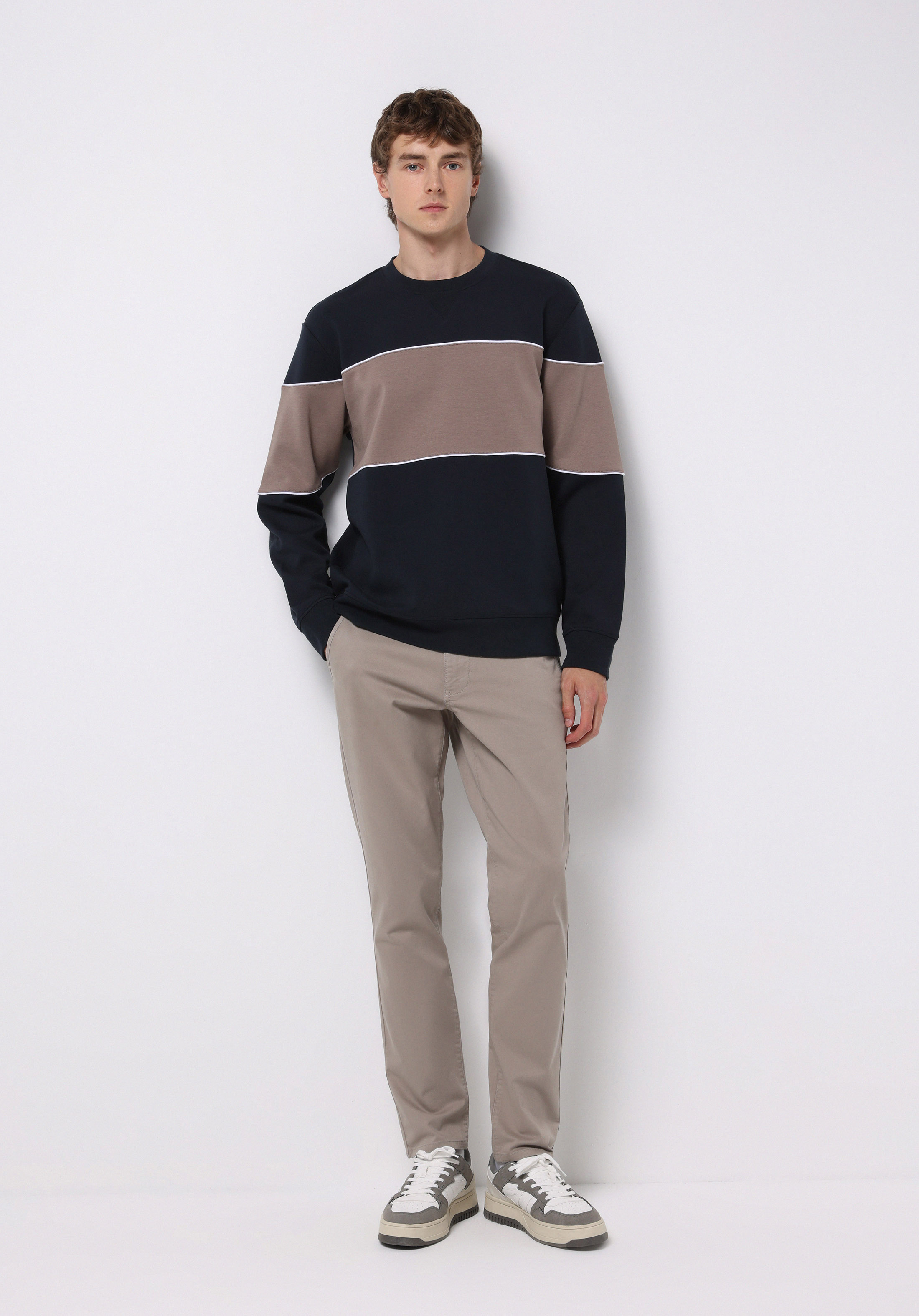 Afișați detalii pentru Hanorac / Bluza De Barbati Albastru Marin Comfort Fit  Cl1075431