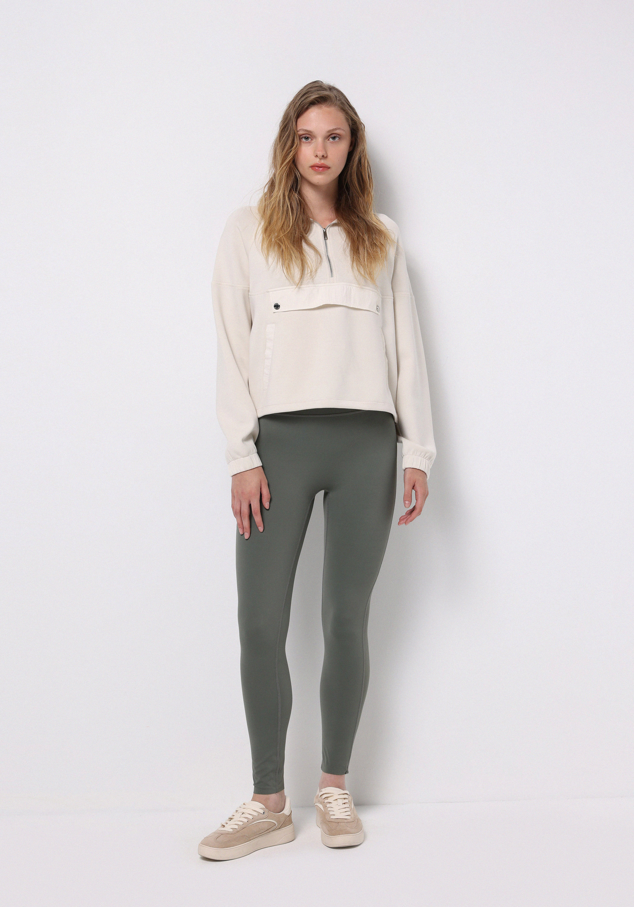 Afișați detalii pentru Pantaloni De Dama Verde Slim Fit  Cl1075485