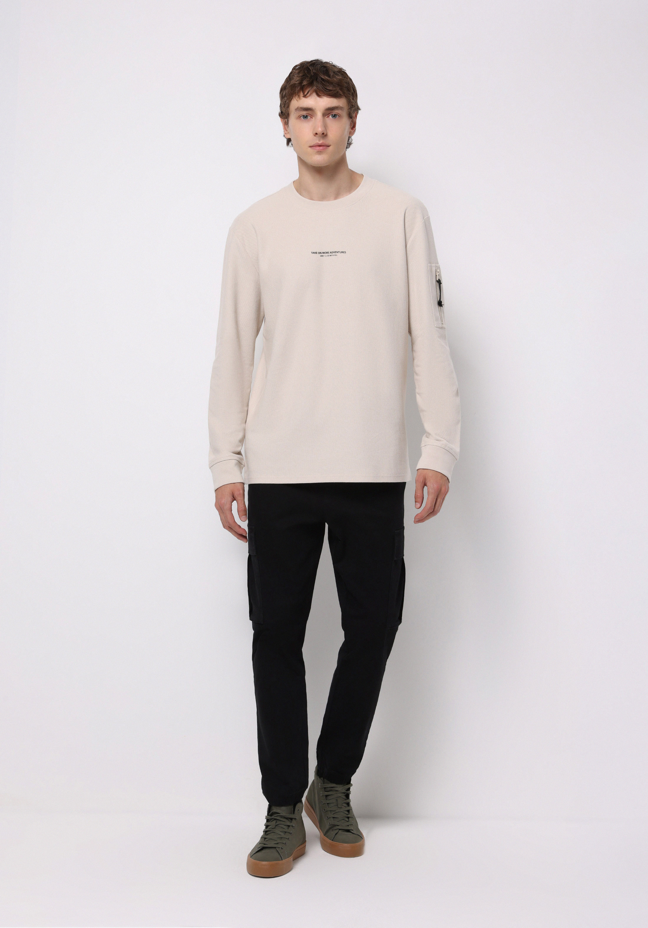 Afișați detalii pentru Tricou Cu Maneca Lunga De Barbati Bej Comfort Fit  Cl1075344
