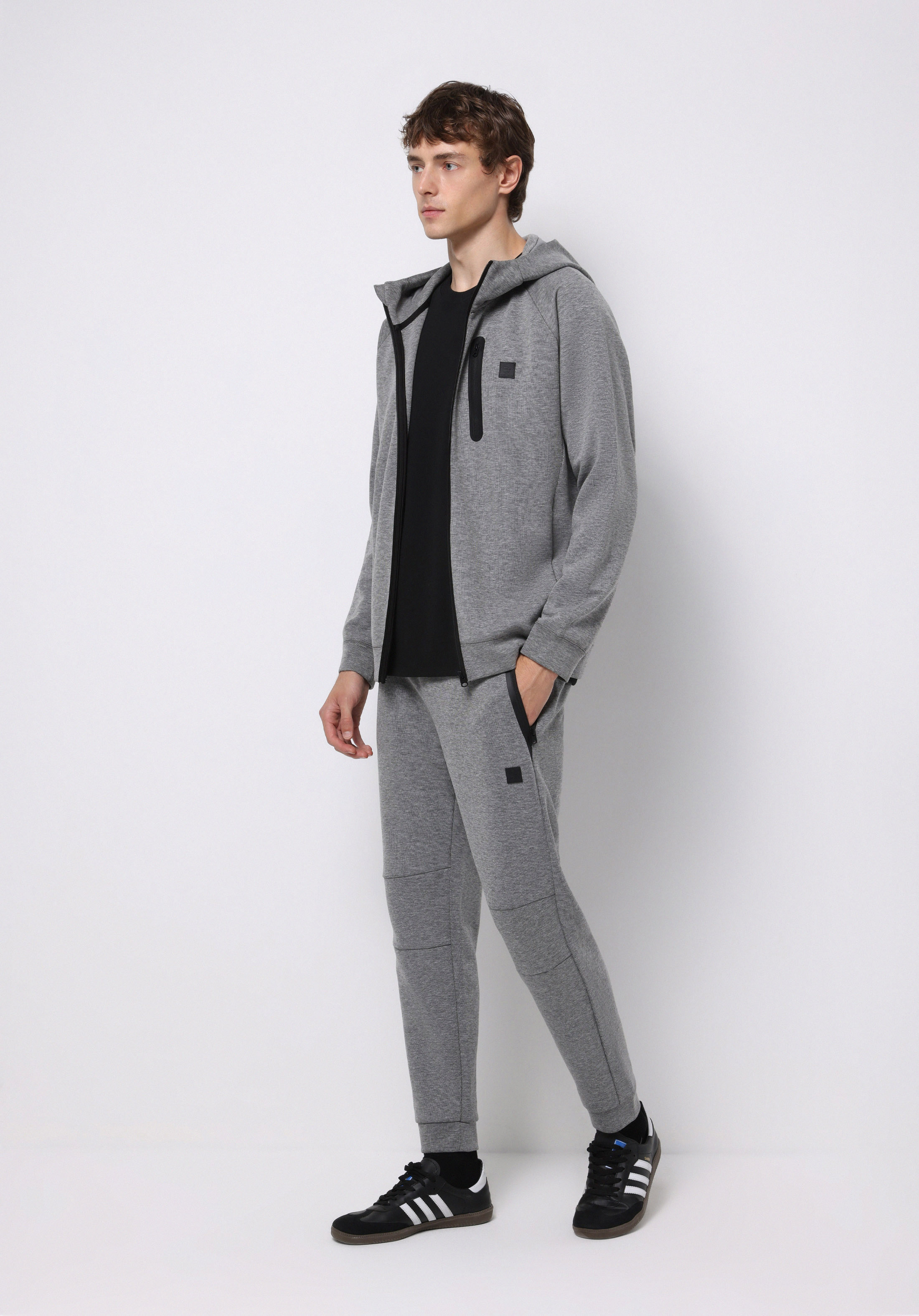 Afișați detalii pentru Pantaloni De Trening De Barbati Antracit Regular Fit  Cl1075654
