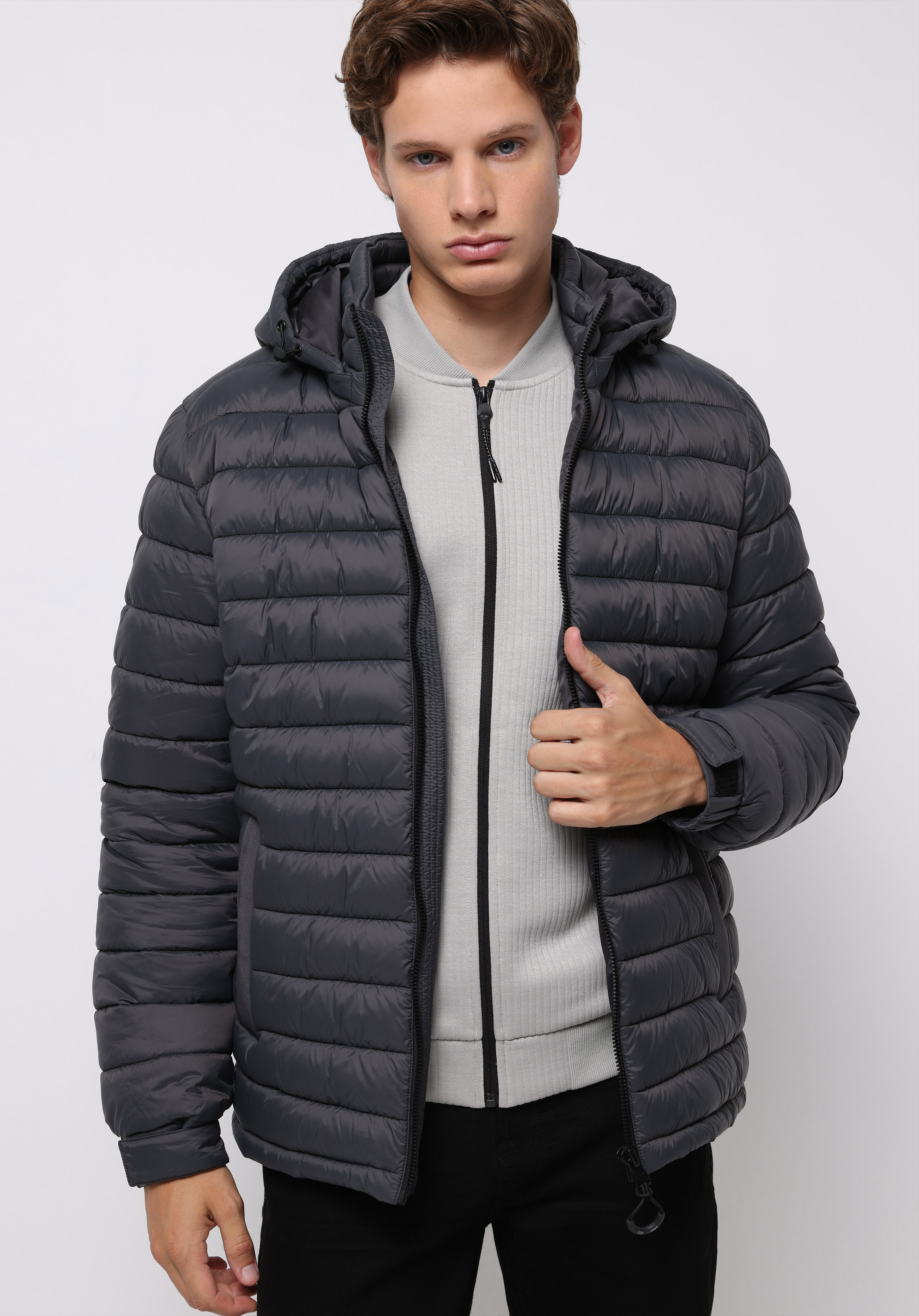 Afișați detalii pentru Jacheta De Barbati Antracit Slim Fit  Cl1076511