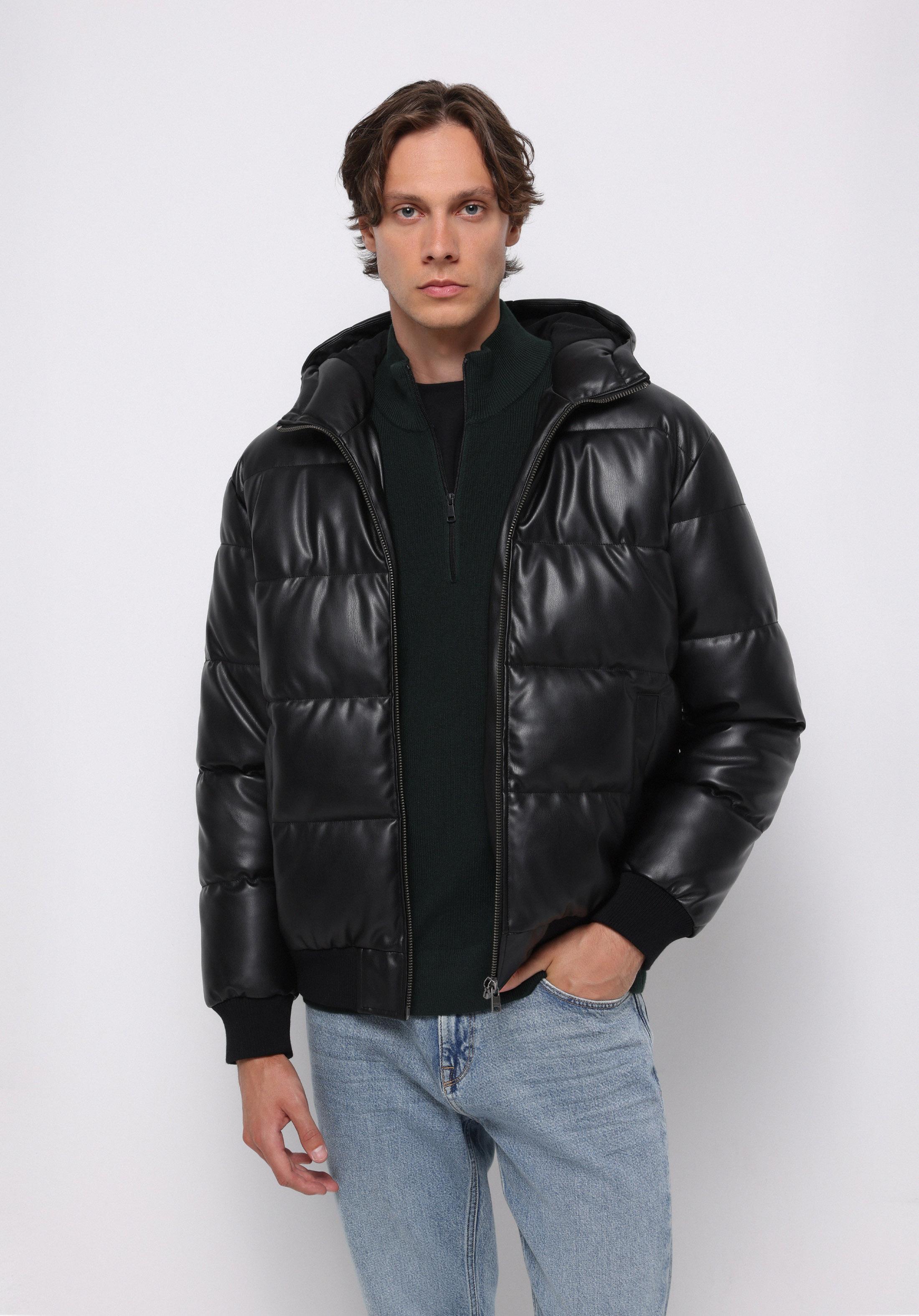 Afișați detalii pentru Jacheta De Barbati Negru Regular Fit  Cl1076392
