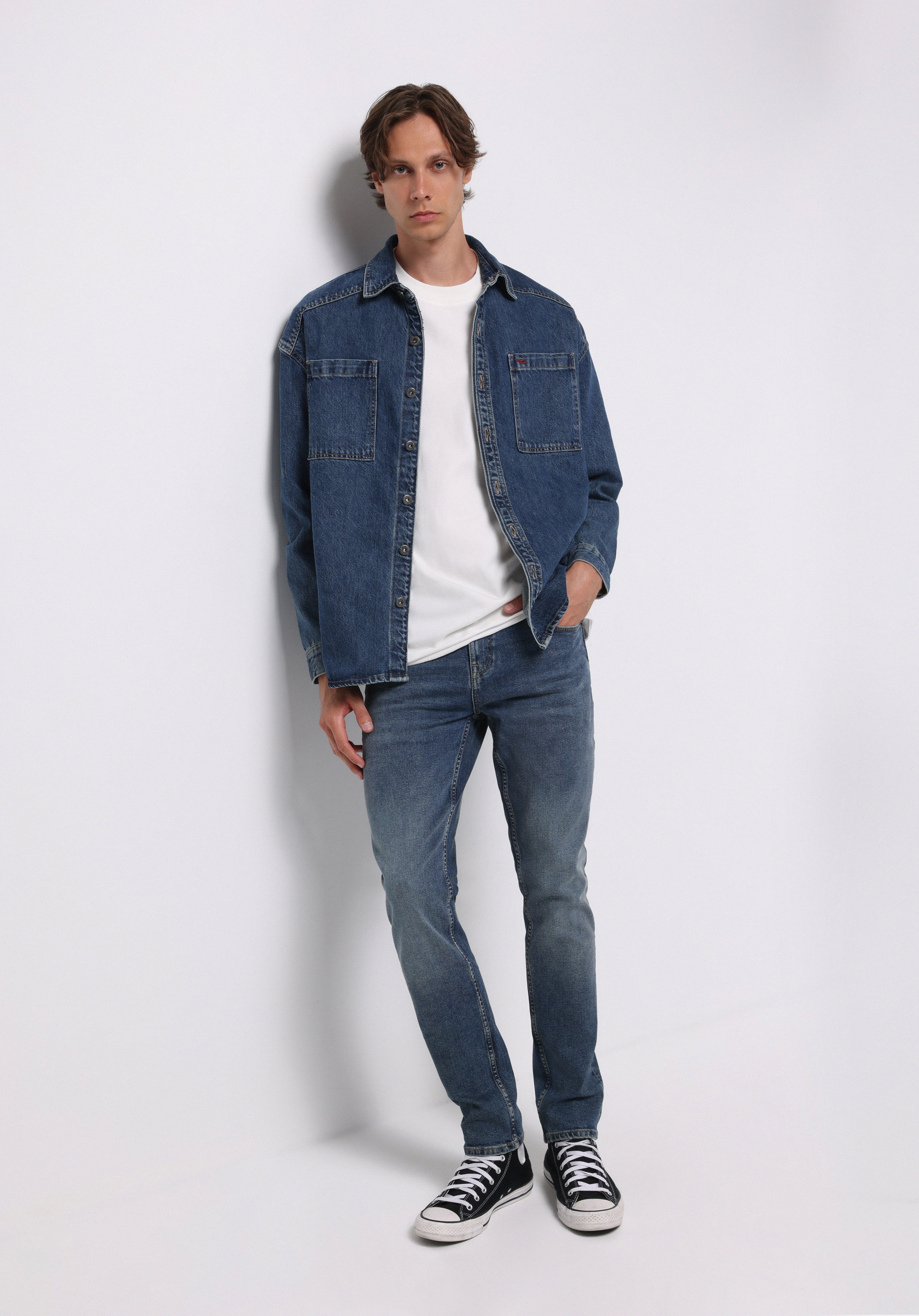 Afișați detalii pentru Pantaloni De Barbati Albastru Straight Fit 044 Karl Cl1076968