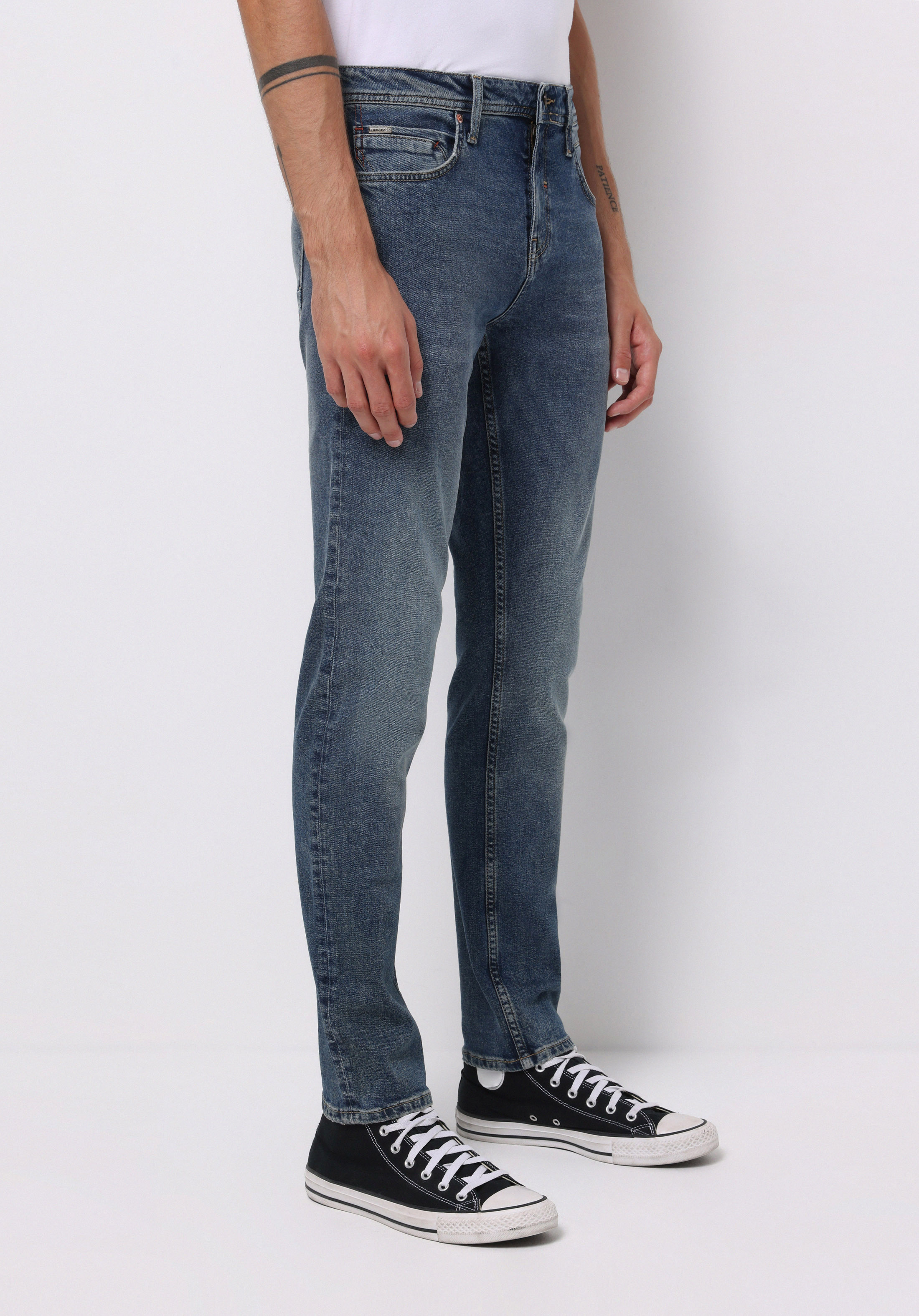 Afișați detalii pentru Pantaloni De Barbati Albastru Straight Fit 044 Karl Cl1076968
