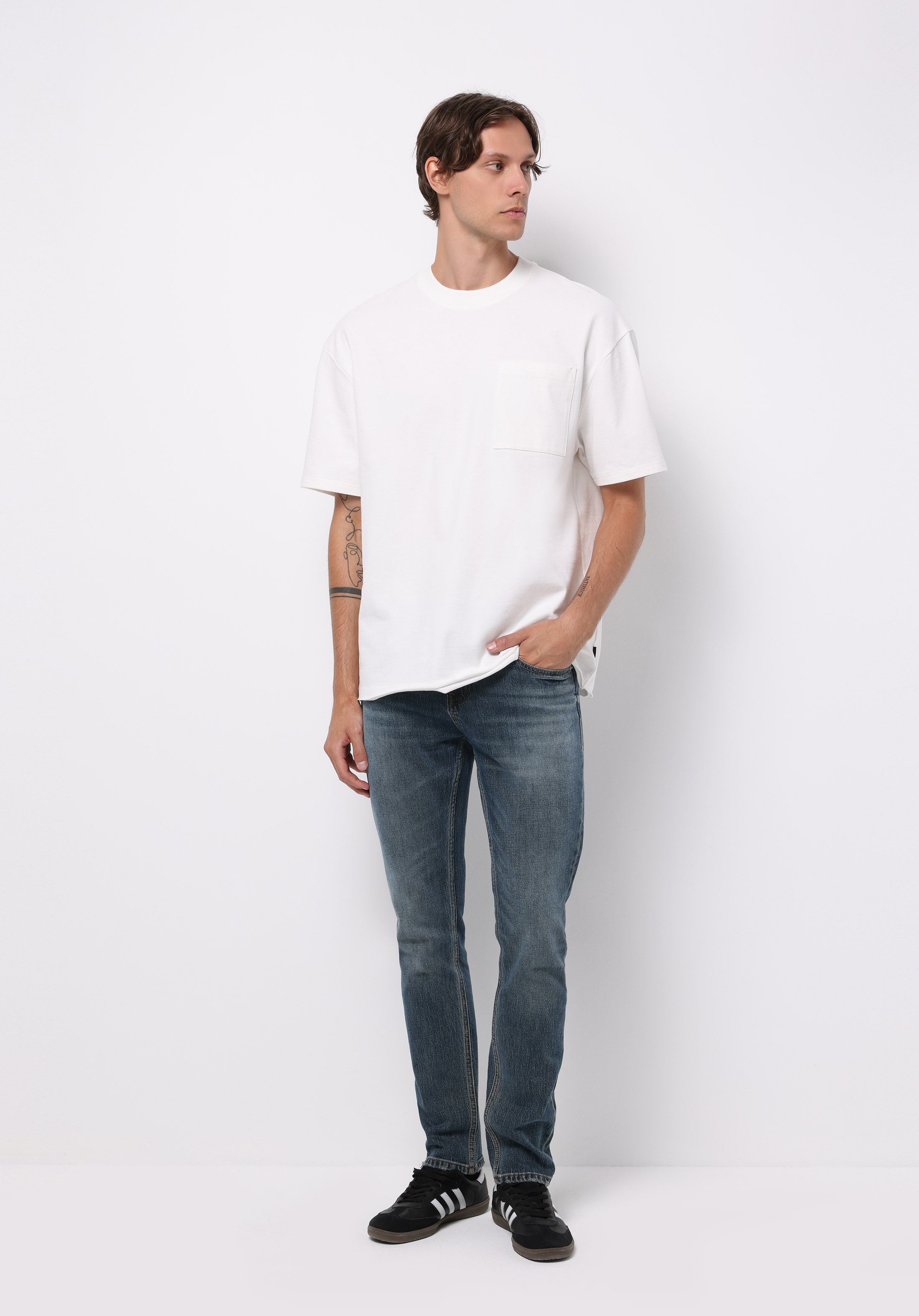 Afișați detalii pentru Pantaloni De Barbati Albastru Straight Fit 044 Karl Cl1077532