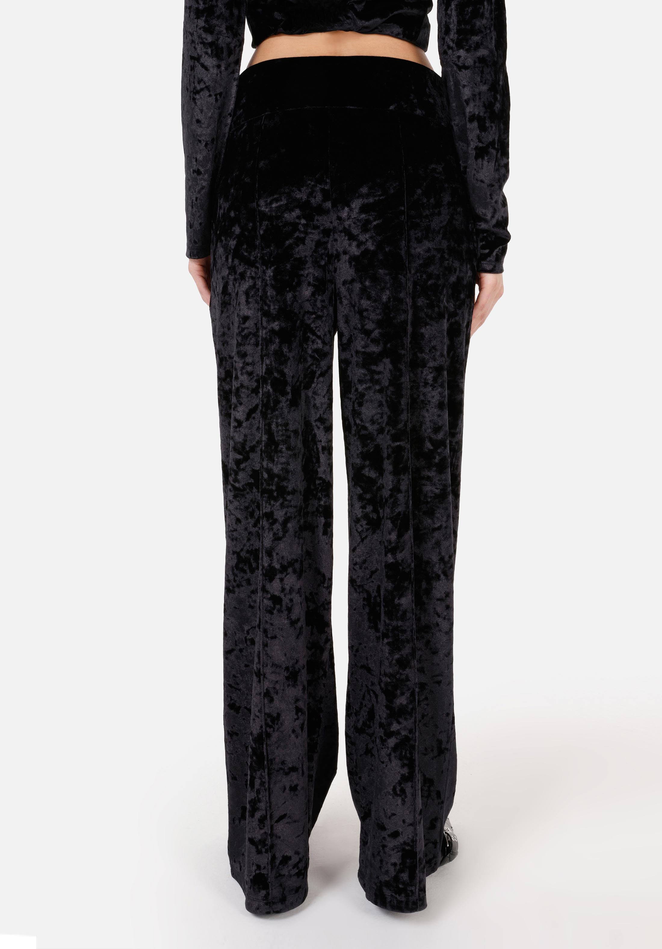 Afișați detalii pentru Pantaloni De Trening De Dama Negru Regular Fit  Cl1071157