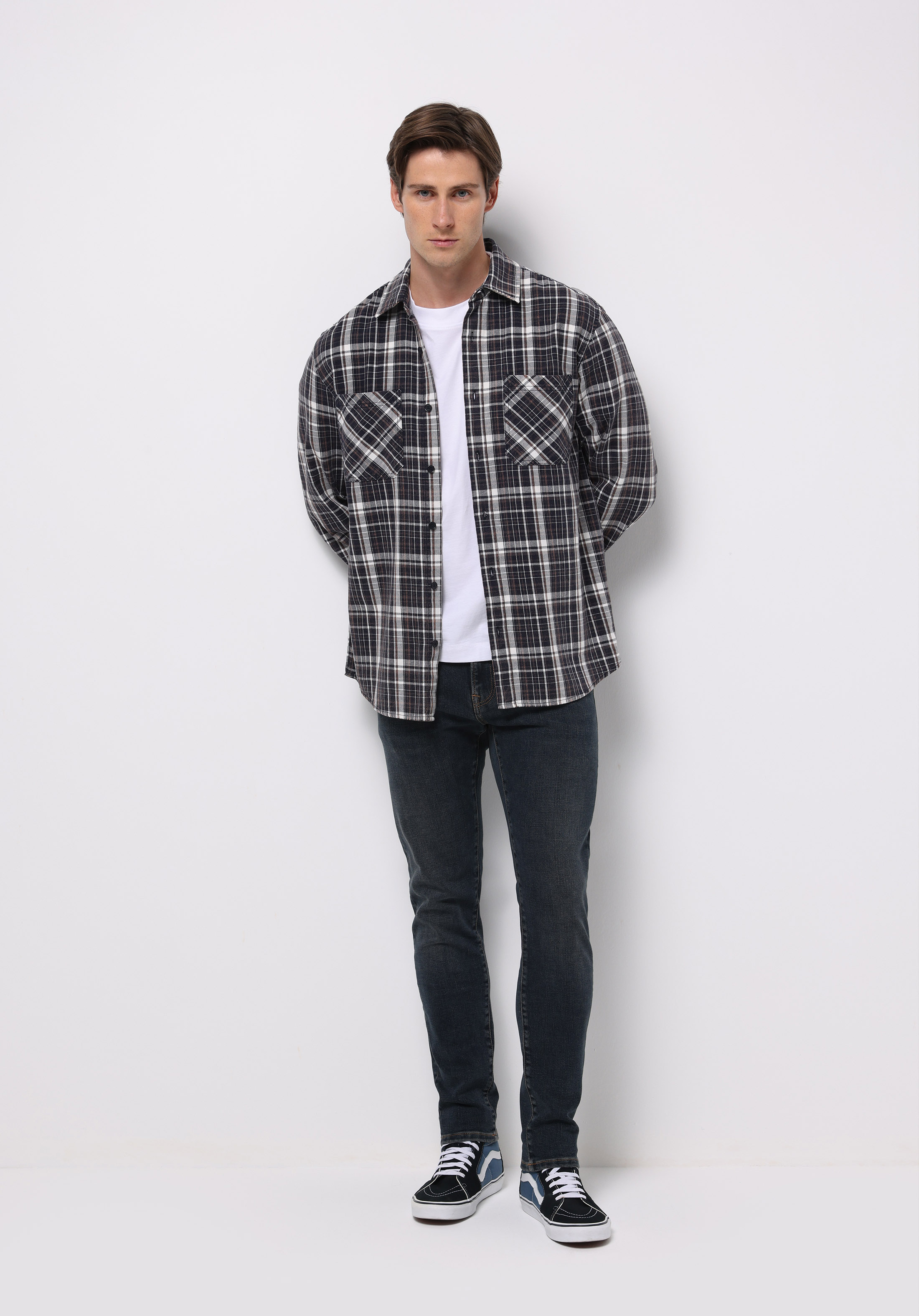 Afișați detalii pentru Pantaloni De Barbati Albastru Marin Slim Fit 041 Danny Cl1077386