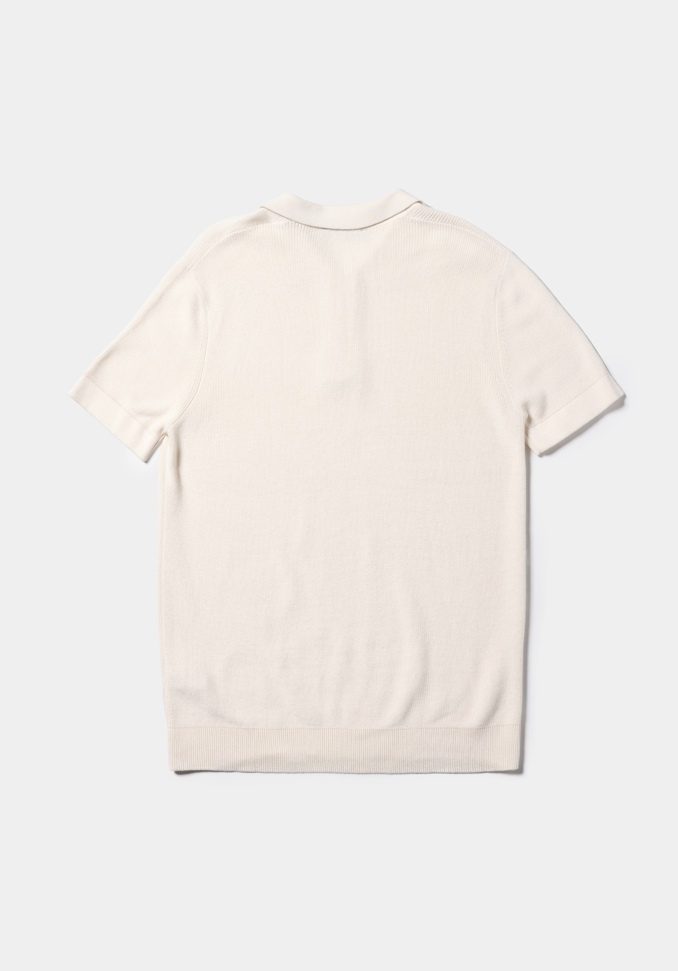 Afișați detalii pentru Pulover Cu Mâneci Scurte De Barbati Alb Regular Fit  Cl1075240