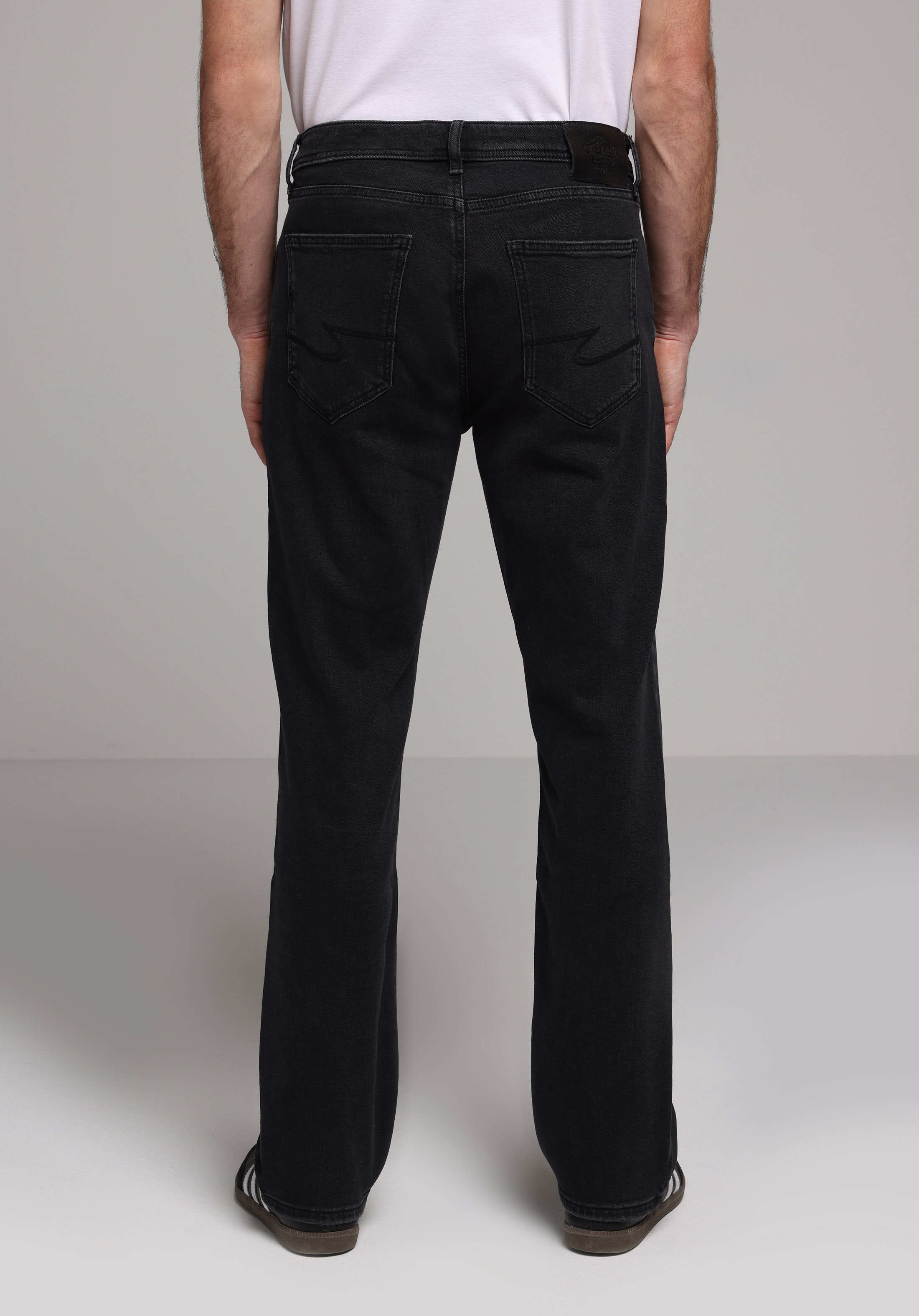 Afișați detalii pentru Pantaloni De Barbati  Regular Fit 045 David Cl1078165