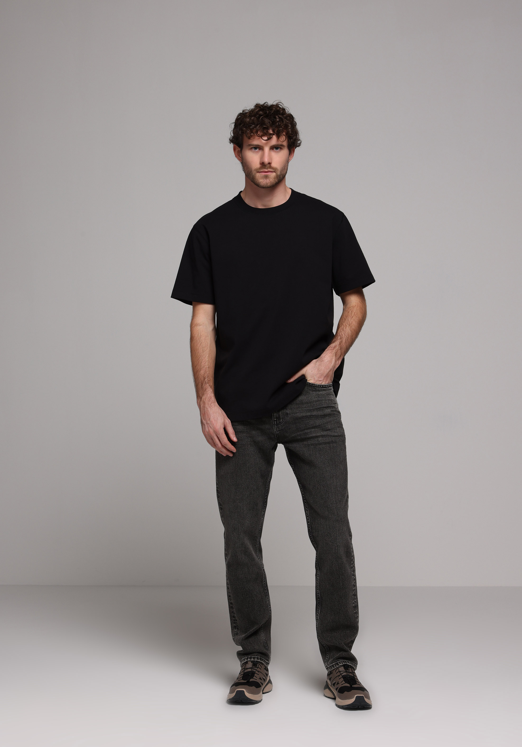 Afișați detalii pentru Pantaloni De Barbati Negru Loose Tapered Fit  Cl1078170