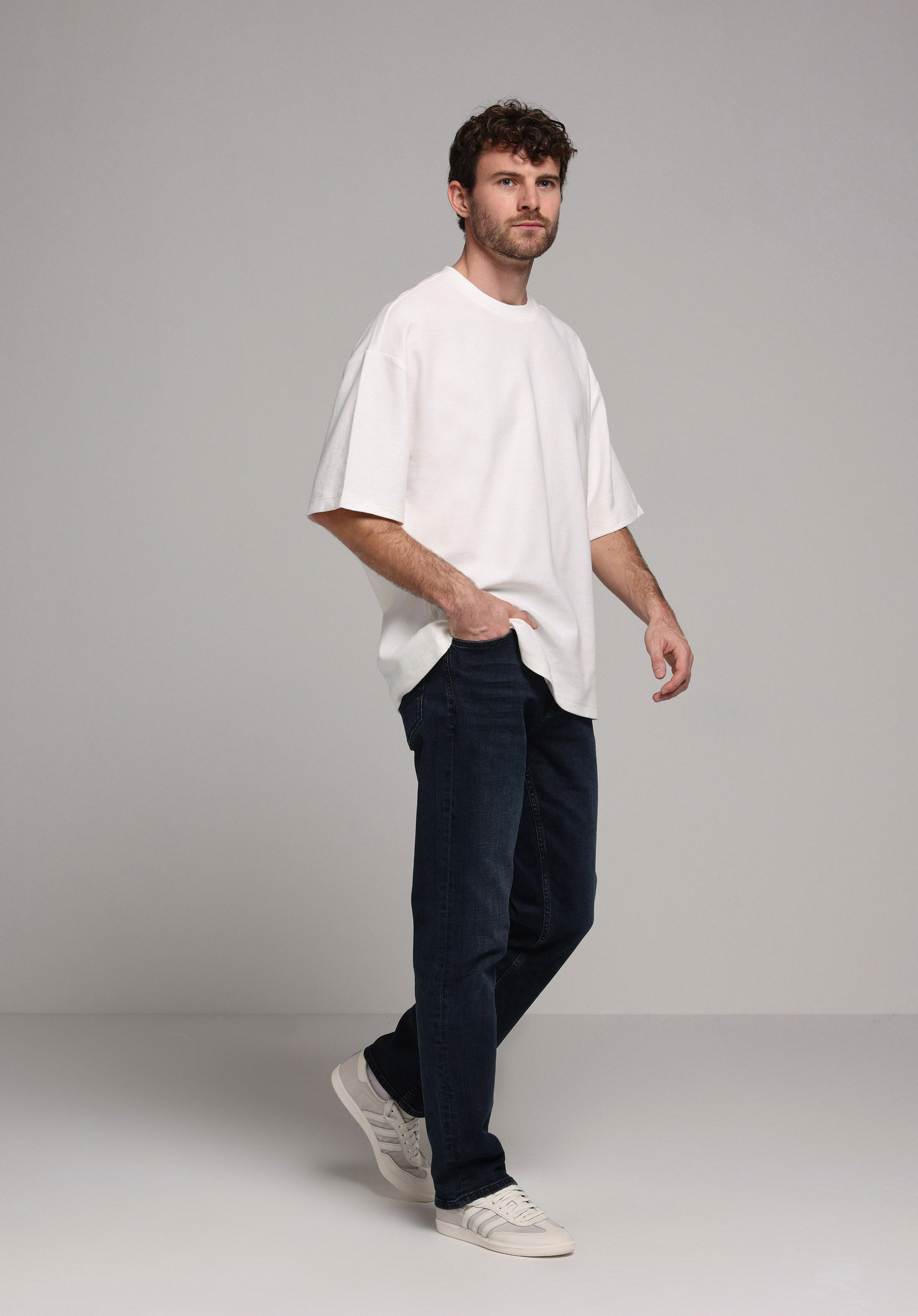 Afișați detalii pentru Pantaloni De Barbati  Regular Fit 045 David Cl1078162