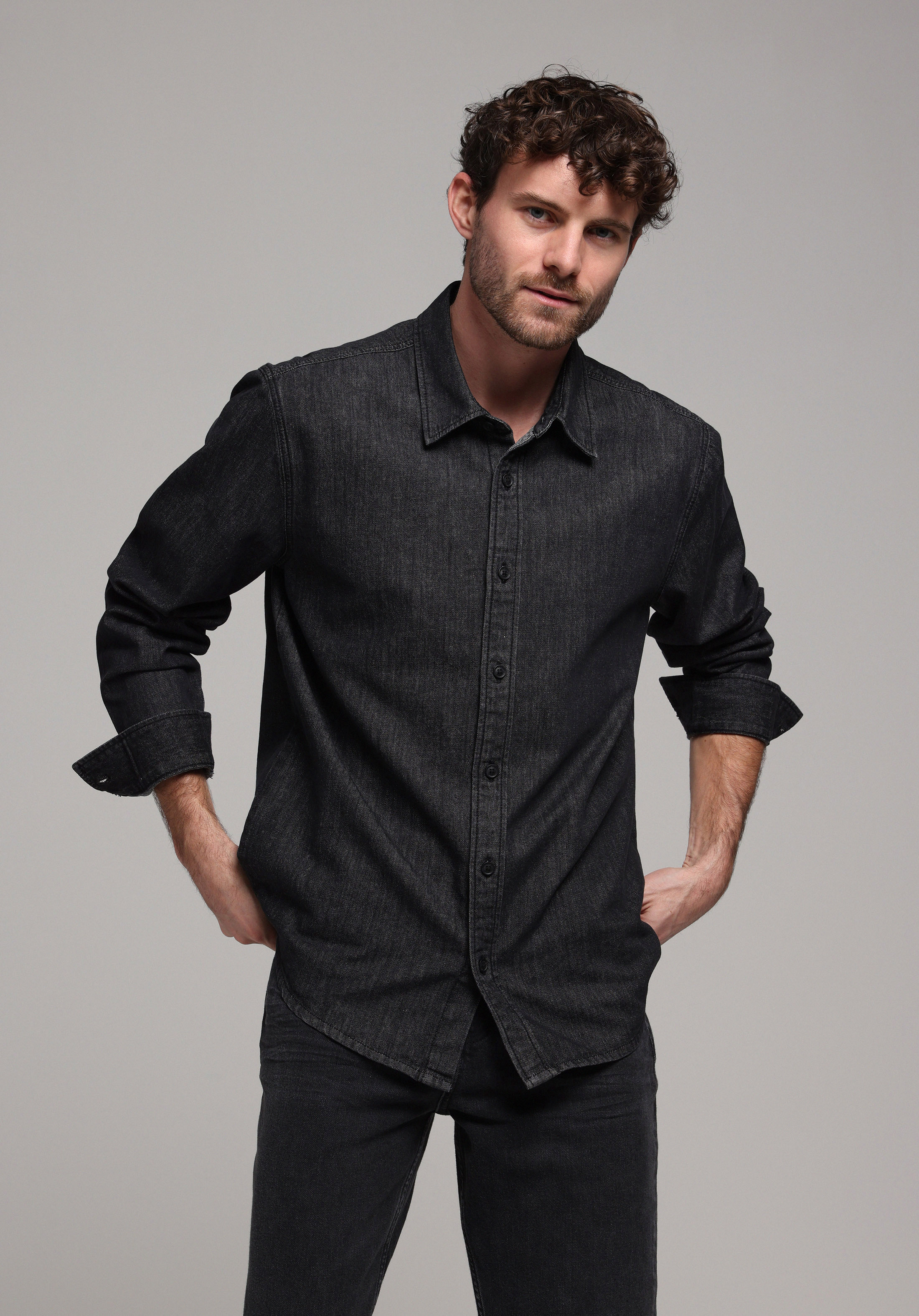 Afișați detalii pentru Camasa Cu Maneca Lunga De Barbati Negru Regular Fit  Cl1078188