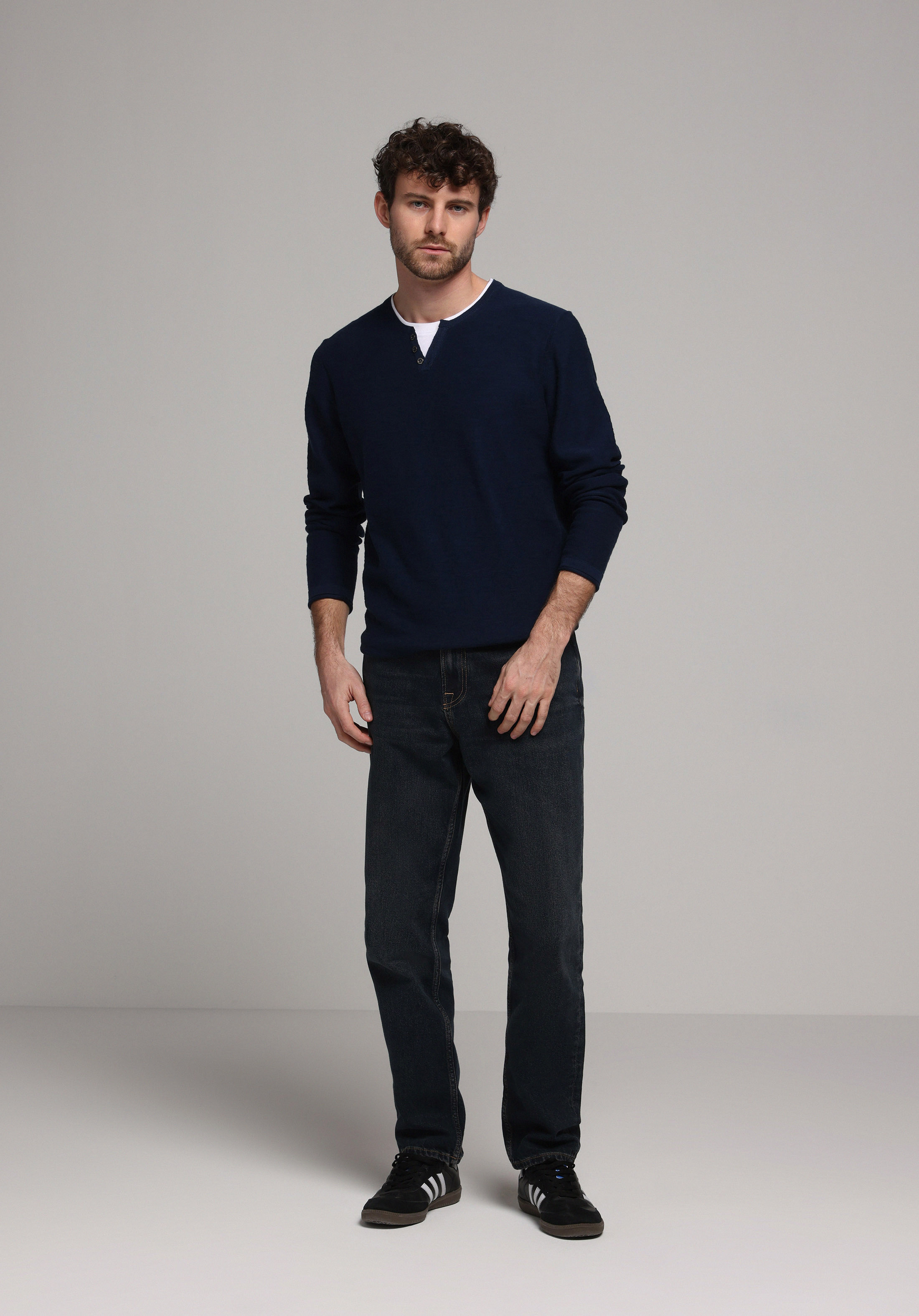 Afișați detalii pentru Pulover De Barbati Albastru Marin Regular Fit  Cl1080087