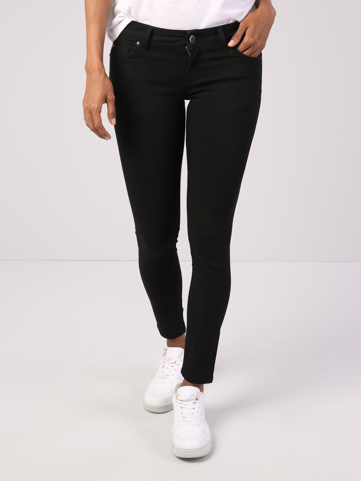 Afișați detalii pentru Pantaloni De Dama Negru Super Slim Fit 757 Sally Cl1041709