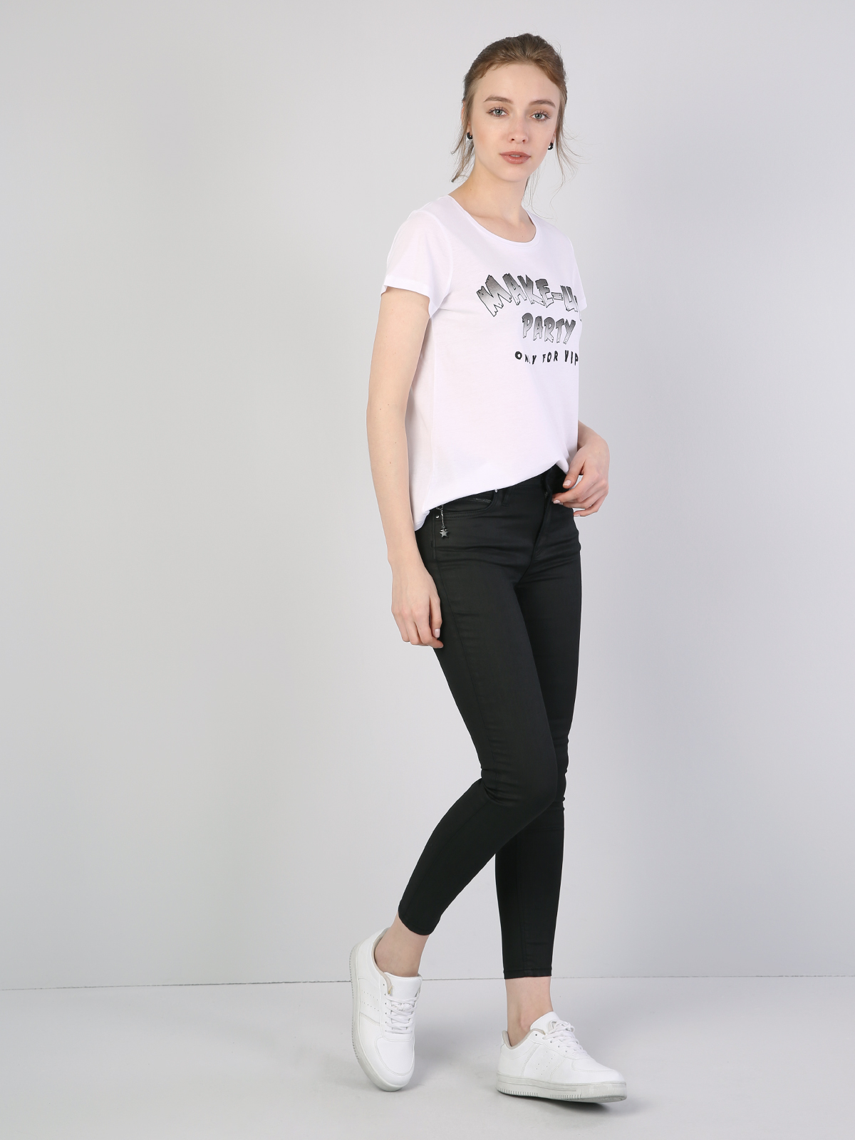 Afișați detalii pentru Tricou Cu Maneca Scurta De Dama Alb Regular Fit  Cl1042620