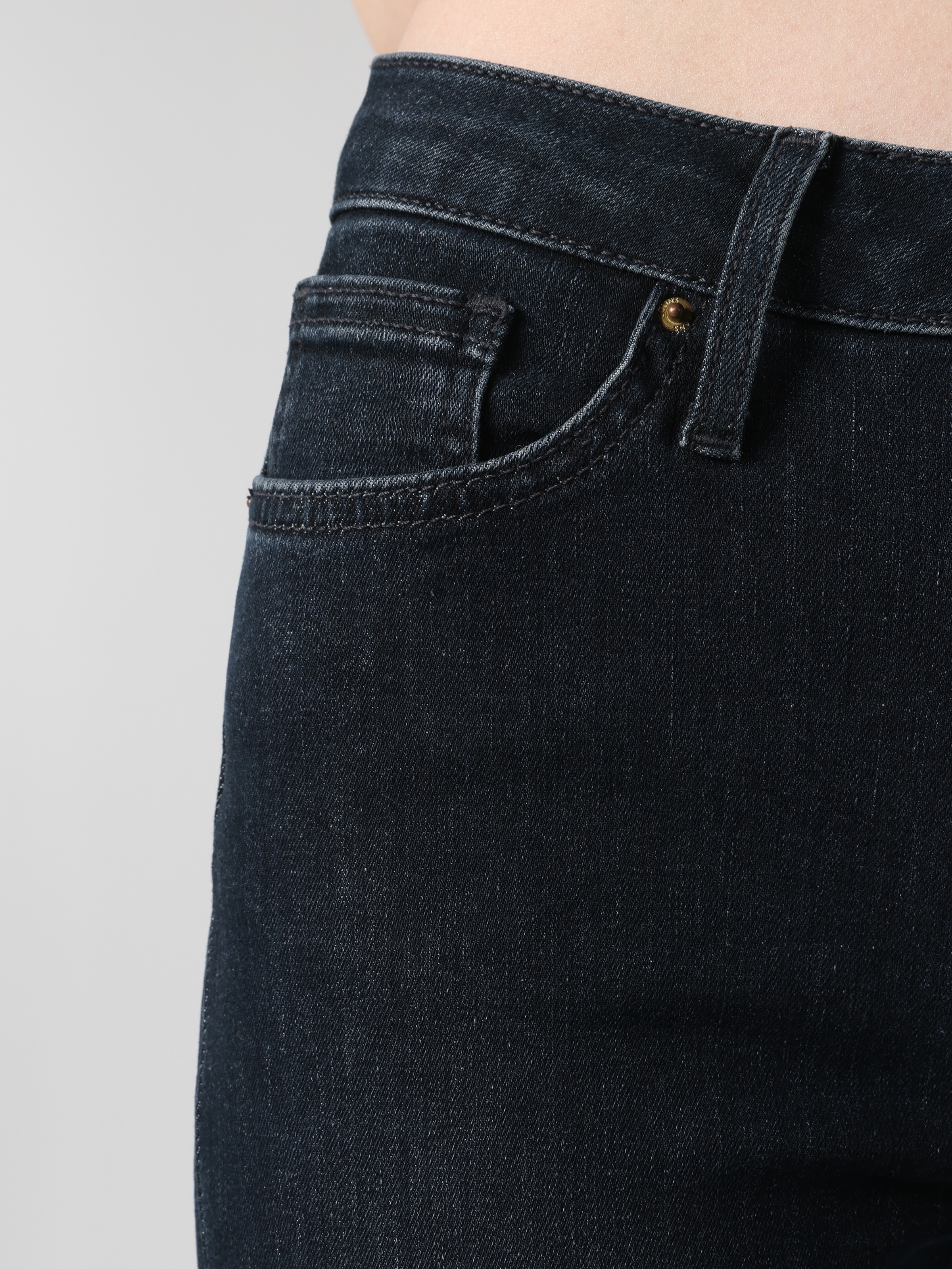Afișați detalii pentru Pantaloni De Dama Albastru inchis Slim Fit 703 CARLA