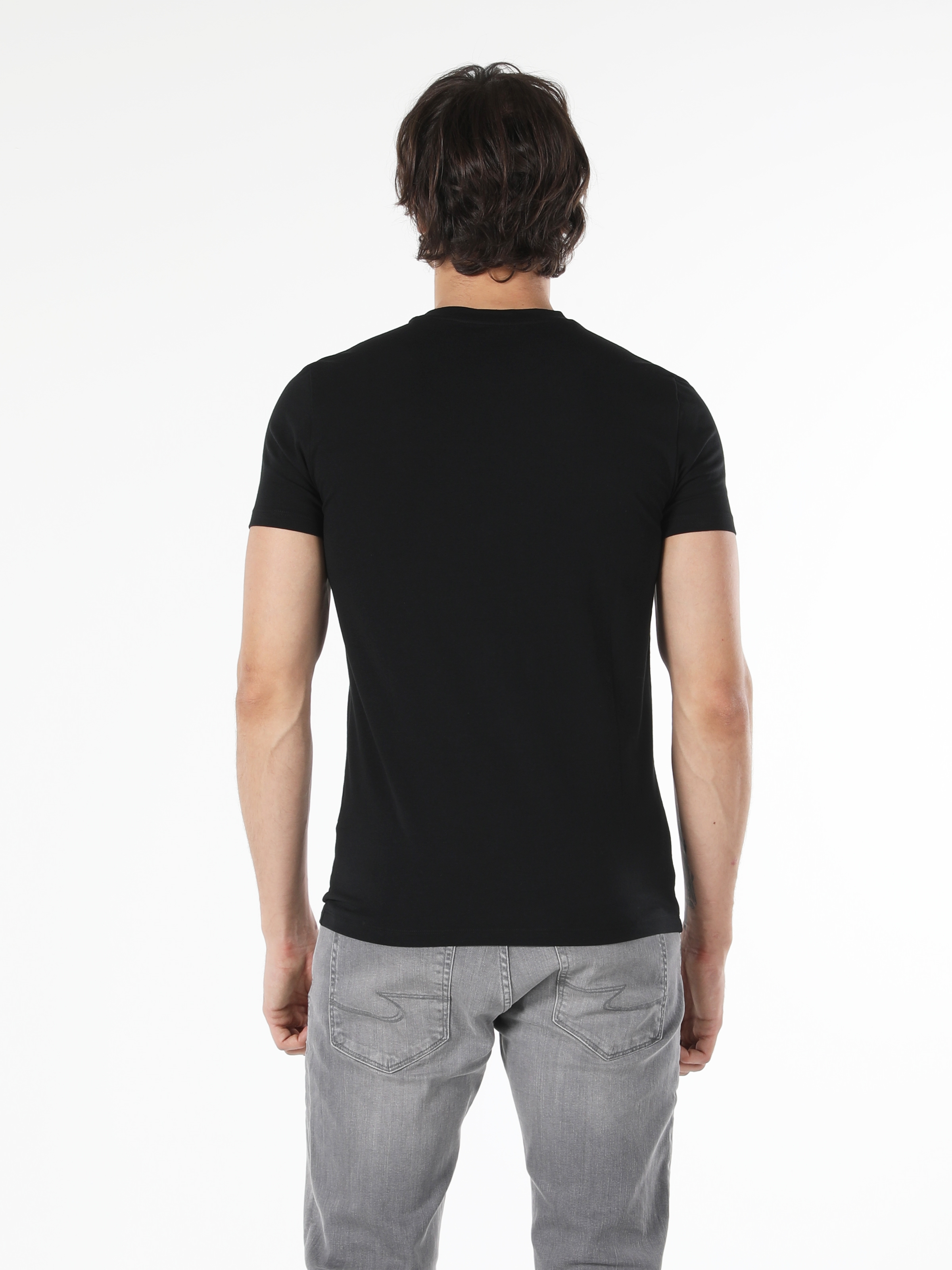 Afișați detalii pentru Tricou Cu Maneca Scurta De Barbati Negru Slim Fit 