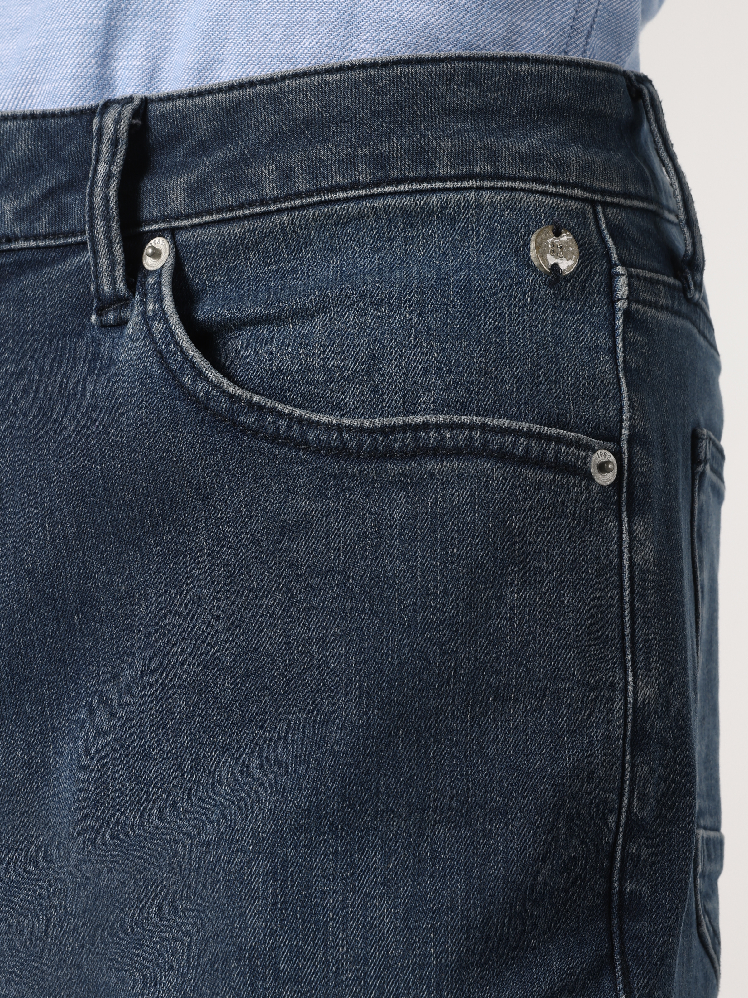 Afișați detalii pentru Pantaloni De Barbati Denim Straight Fit 044 KARL 