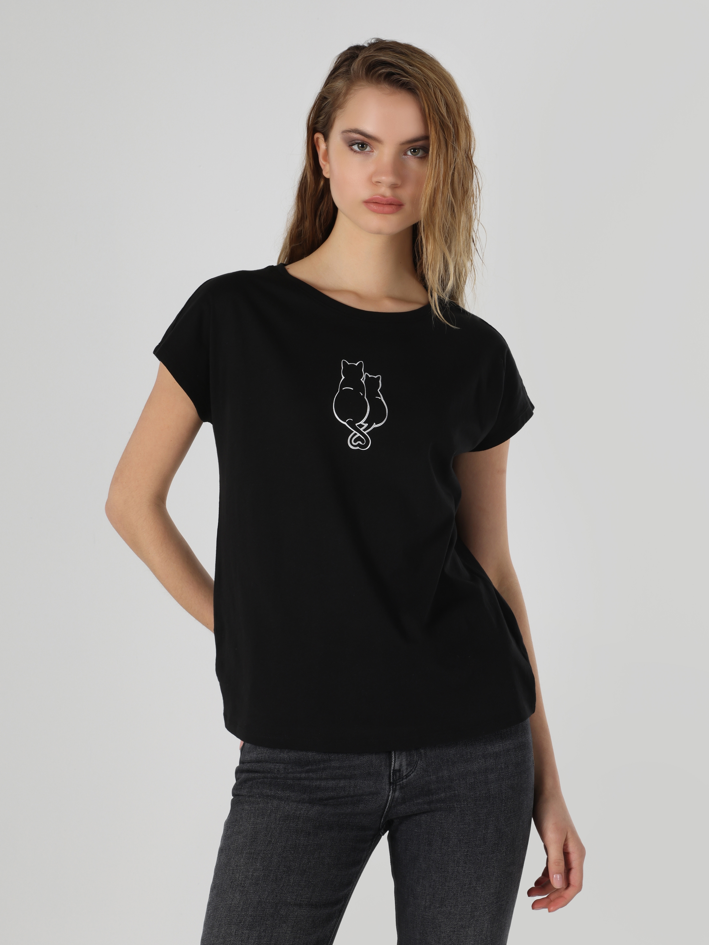 Afișați detalii pentru Tricou Cu Maneca Scurta De Dama Negru Regular Fit  CL1063438