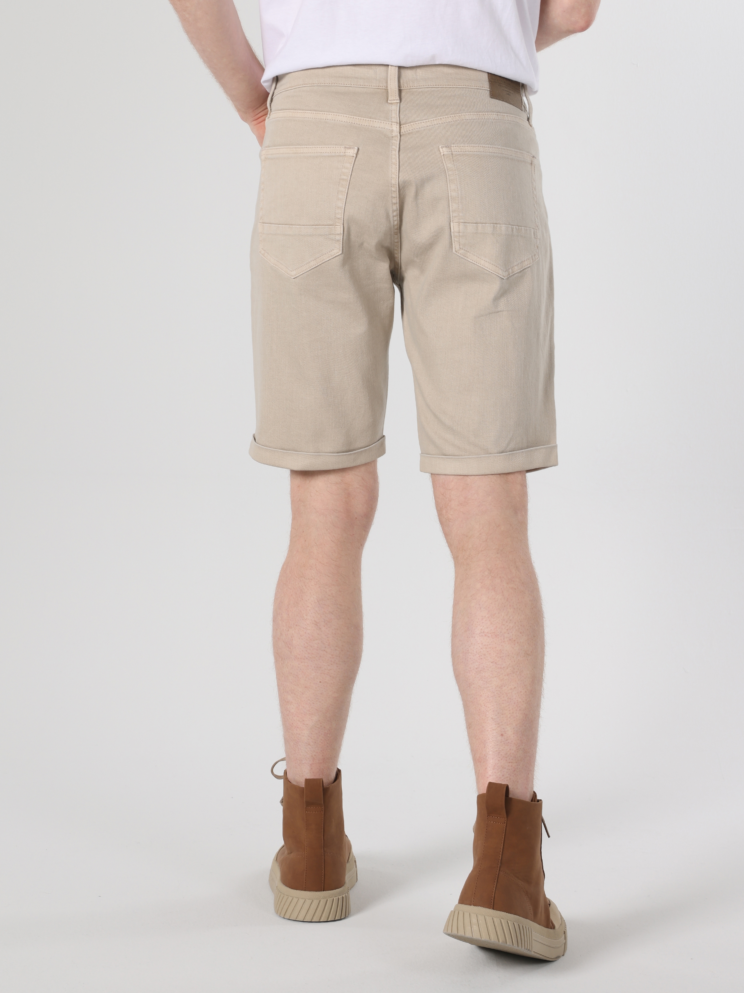 Afișați detalii pentru Short / Pantaloni Scurti De Barbati Bej Regular Fit  CL1062644