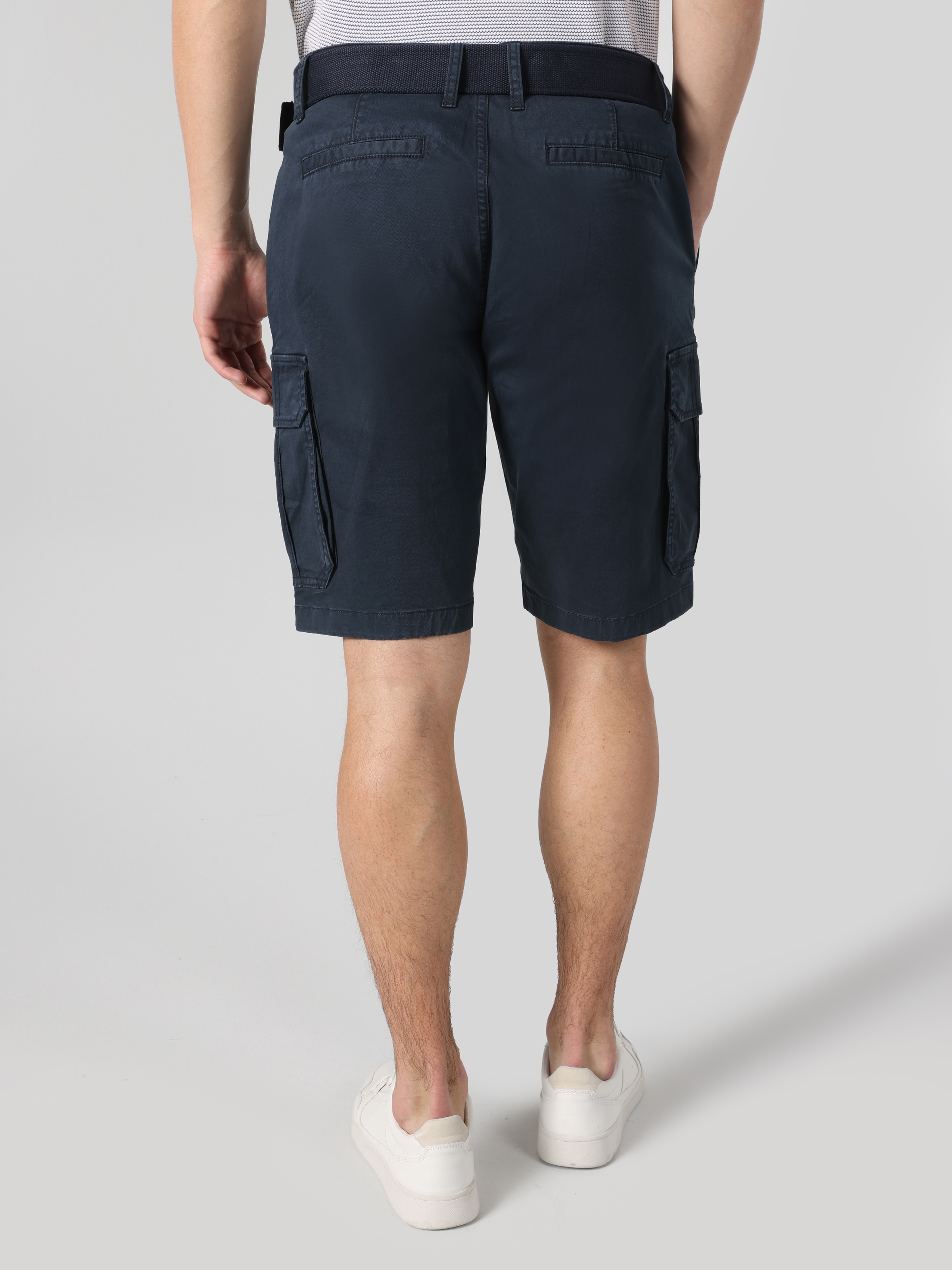 Afișați detalii pentru Short / Pantaloni Scurti De Barbati Albastru Marin Regular Fit 