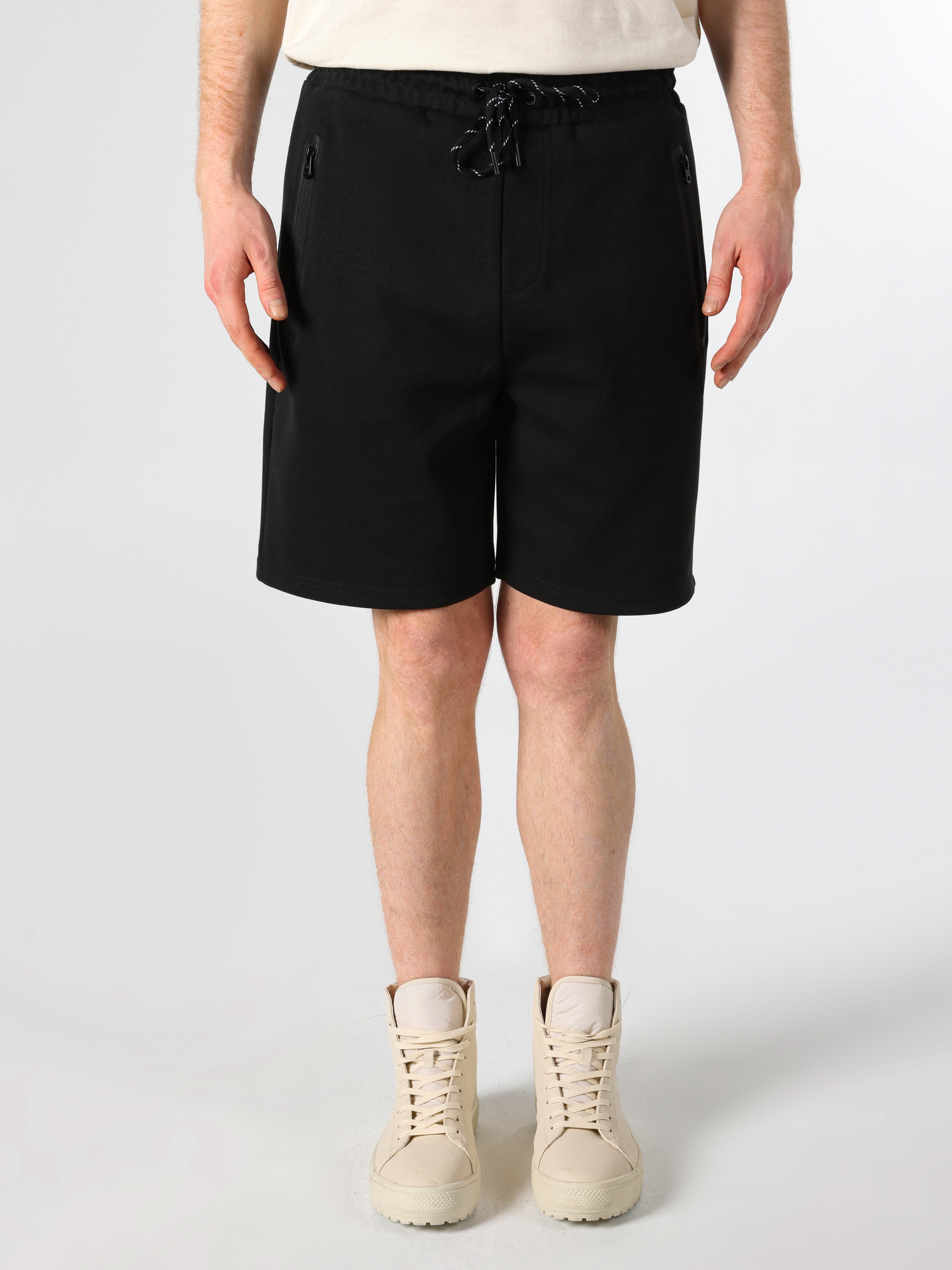 Afișați detalii pentru Short / Pantaloni Scurti De Barbati Negru Slim Fit  CL1062787