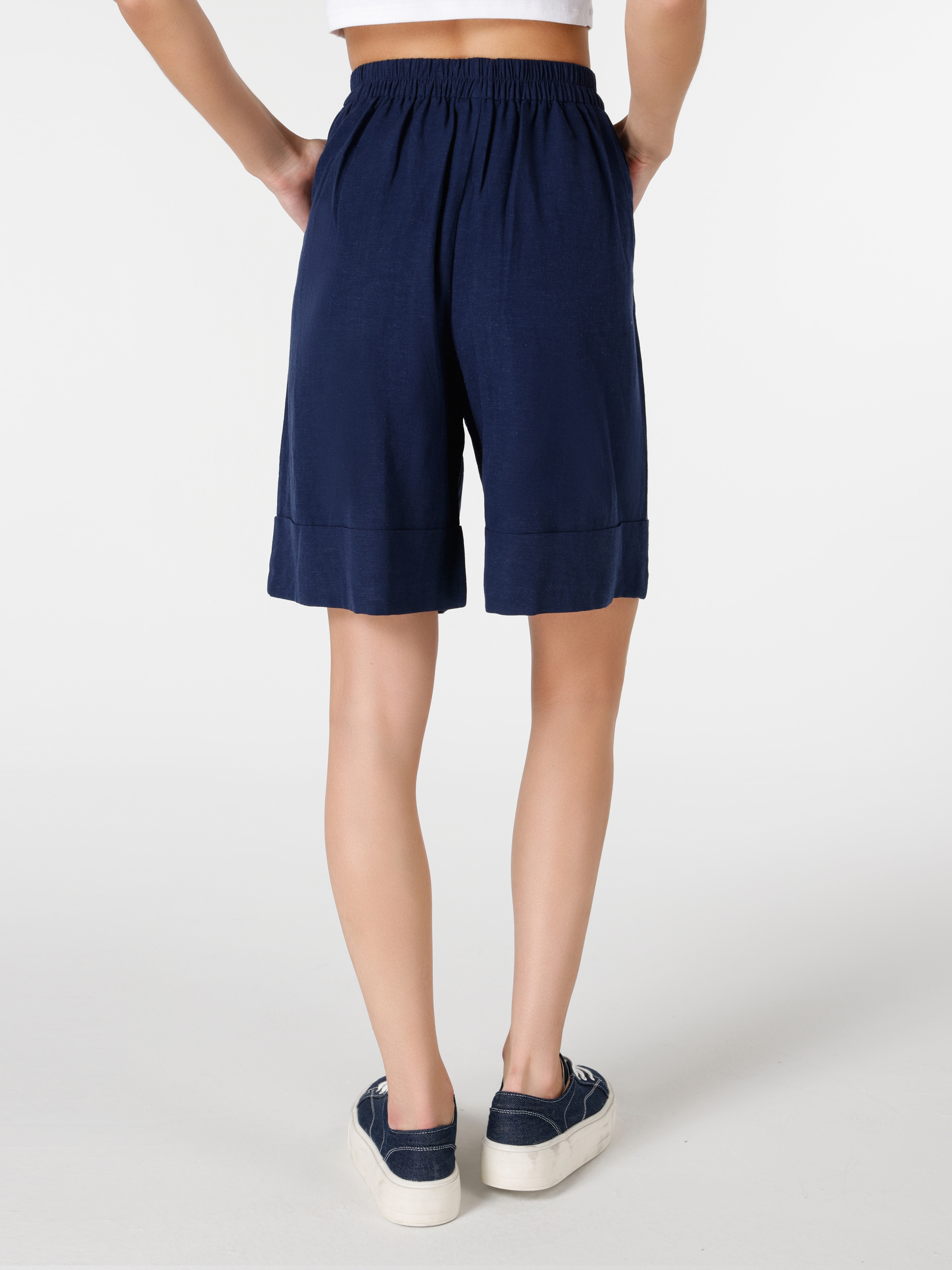 Afișați detalii pentru Short / Pantaloni Scurti De Dama Albastru Marin Regular Fit 