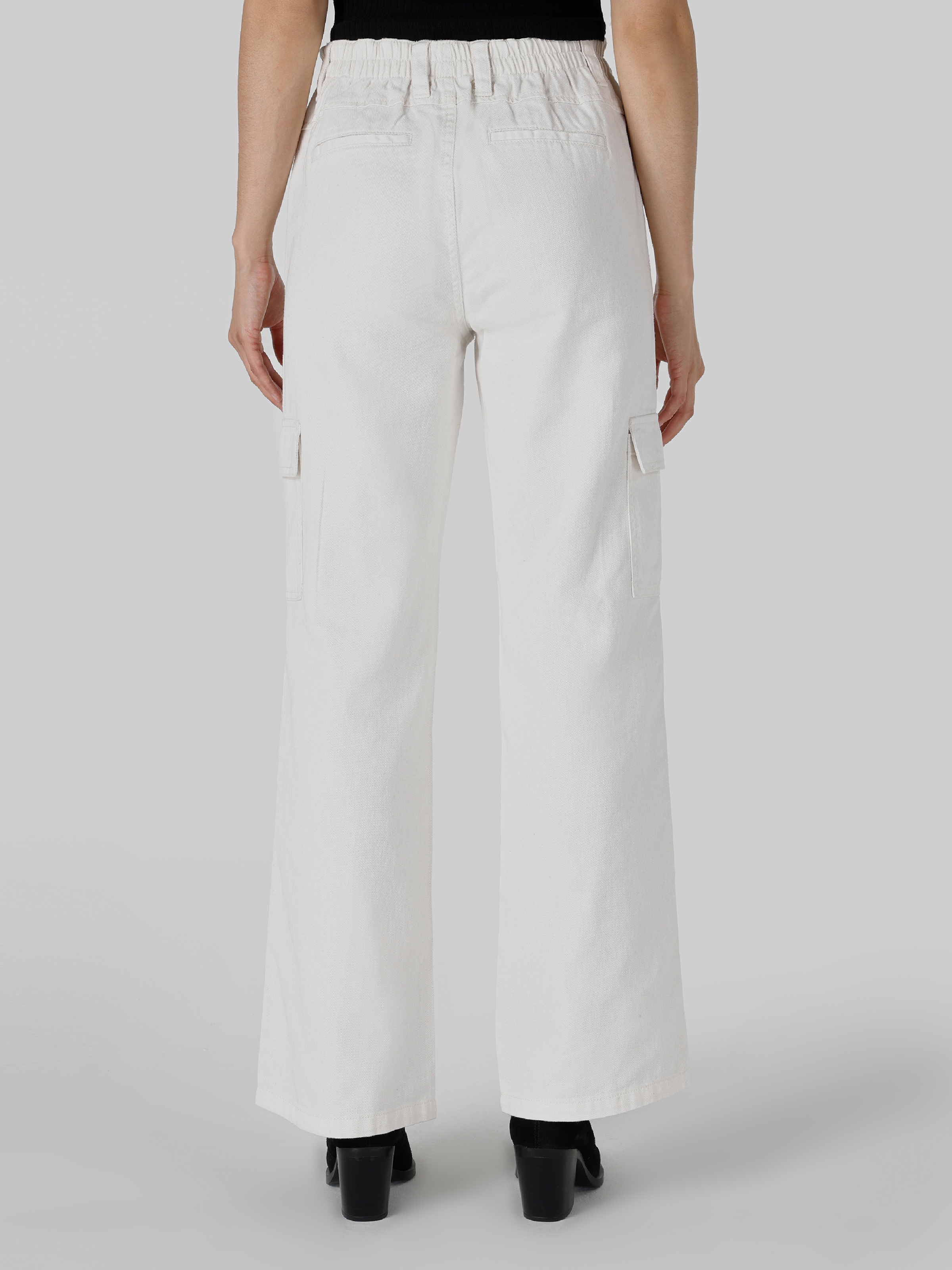 Afișați detalii pentru Pantaloni De Dama Alb Regular Fit  CL1065013