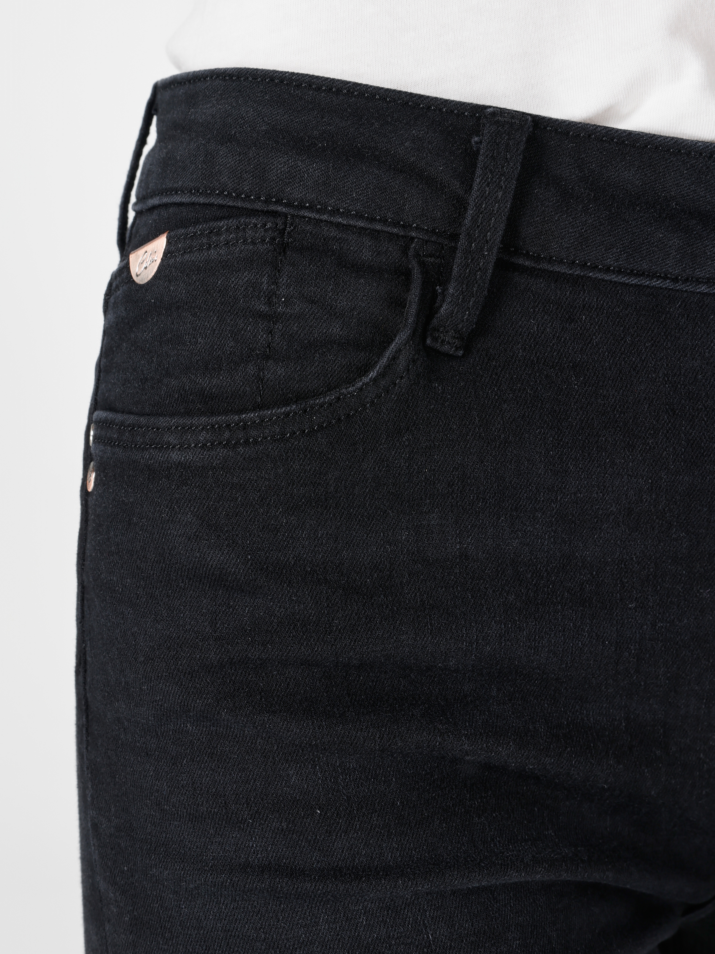 Afișați detalii pentru Pantaloni De Dama Negru Skinny Fit 759 LARA CL1065309