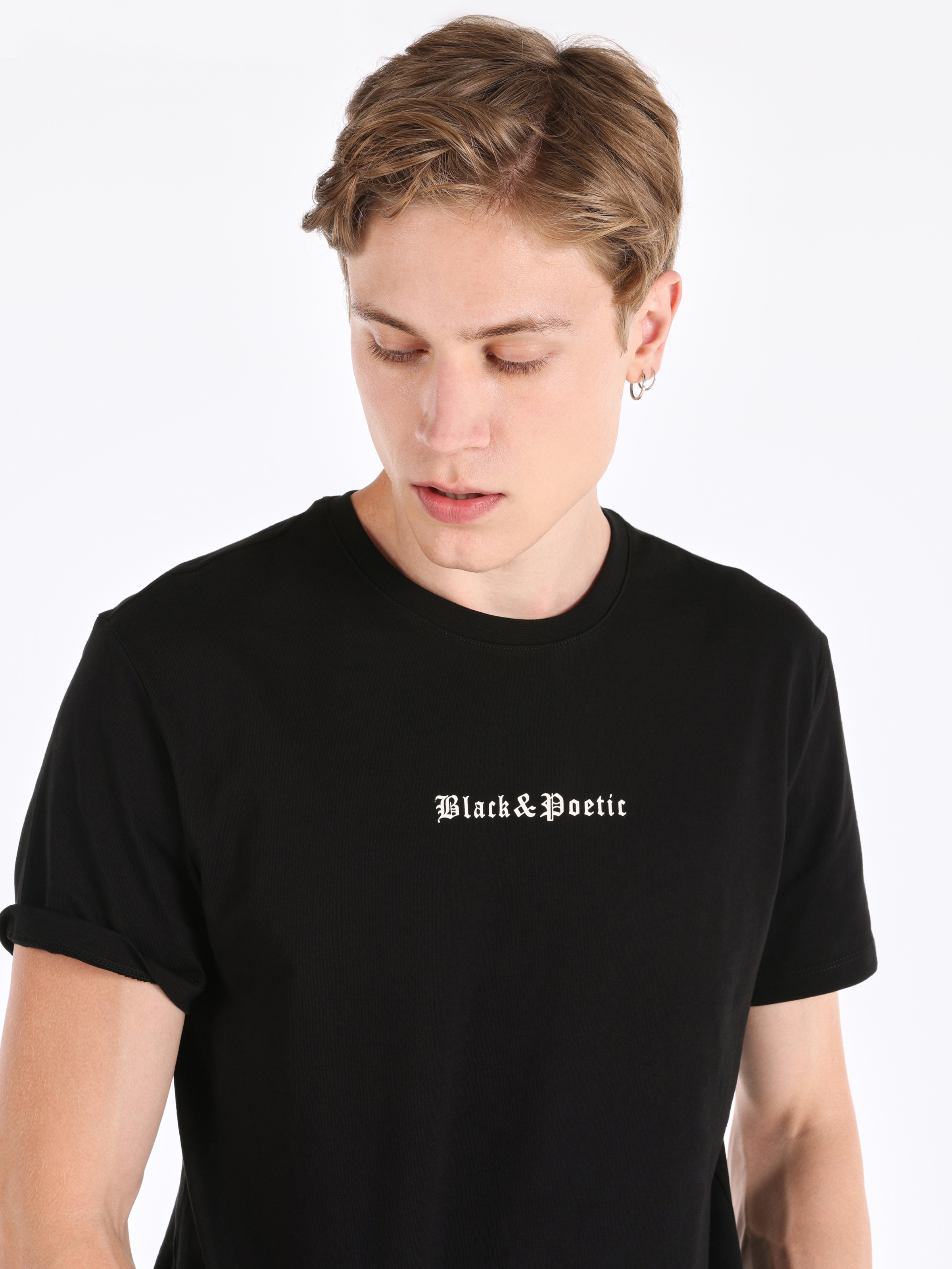 Afișați detalii pentru Tricou Cu Maneca Scurta De Barbati Negru Regular Fit 