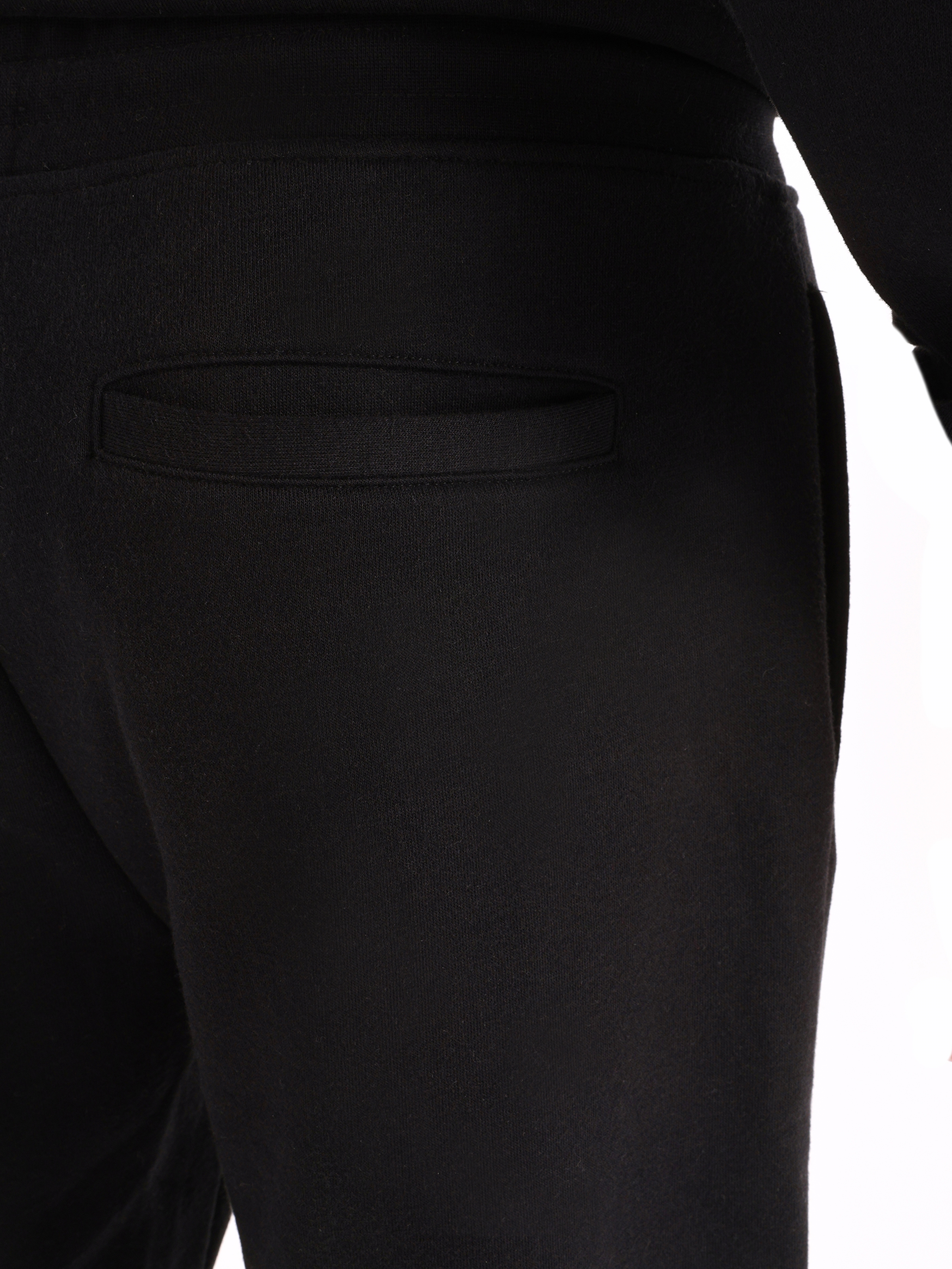 Afișați detalii pentru Pantaloni De Trening De Barbati Negru Slim Fit  