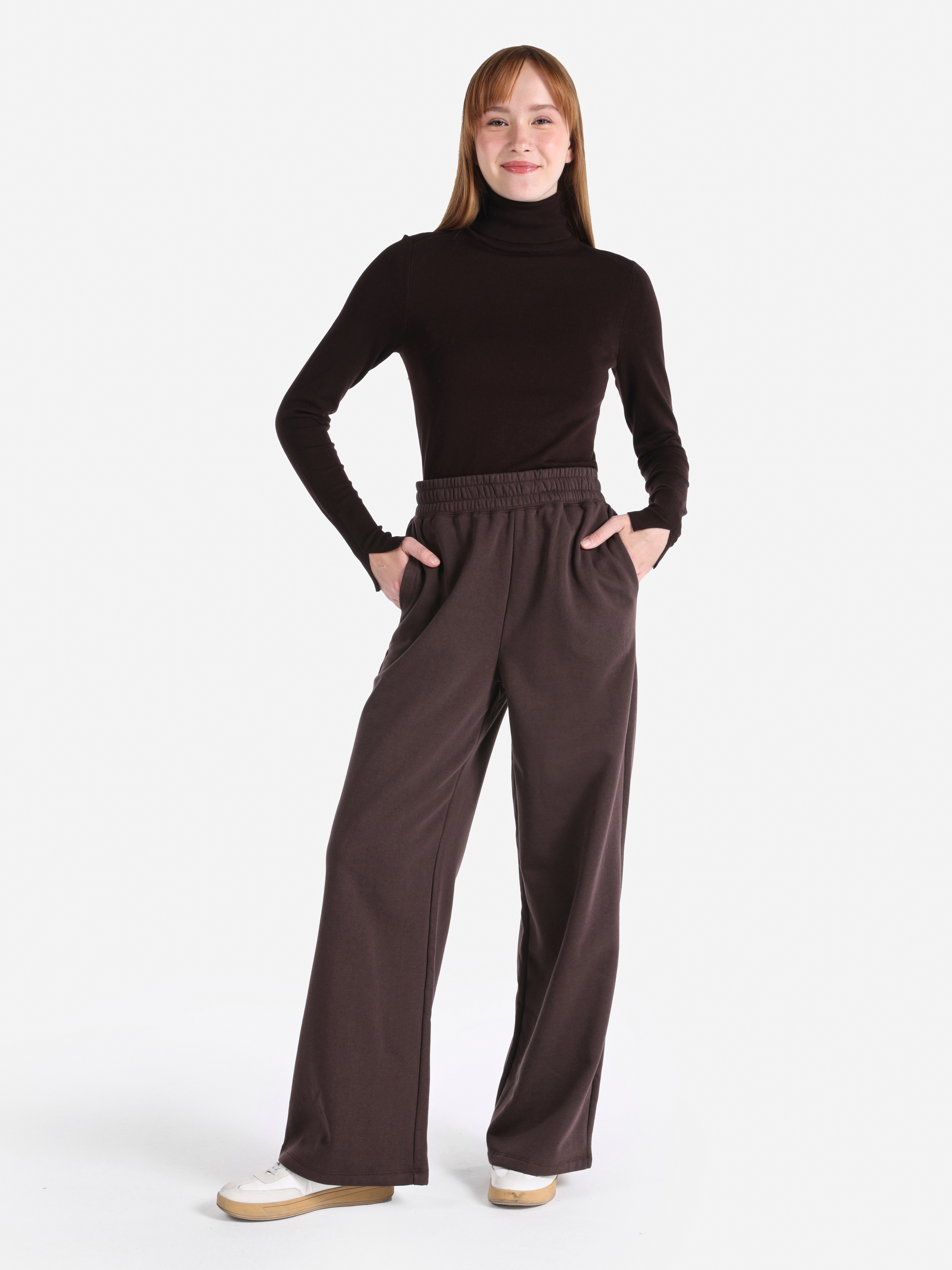 Afișați detalii pentru Pantaloni De Trening De Dama Maro Regular Fit  CL1066424