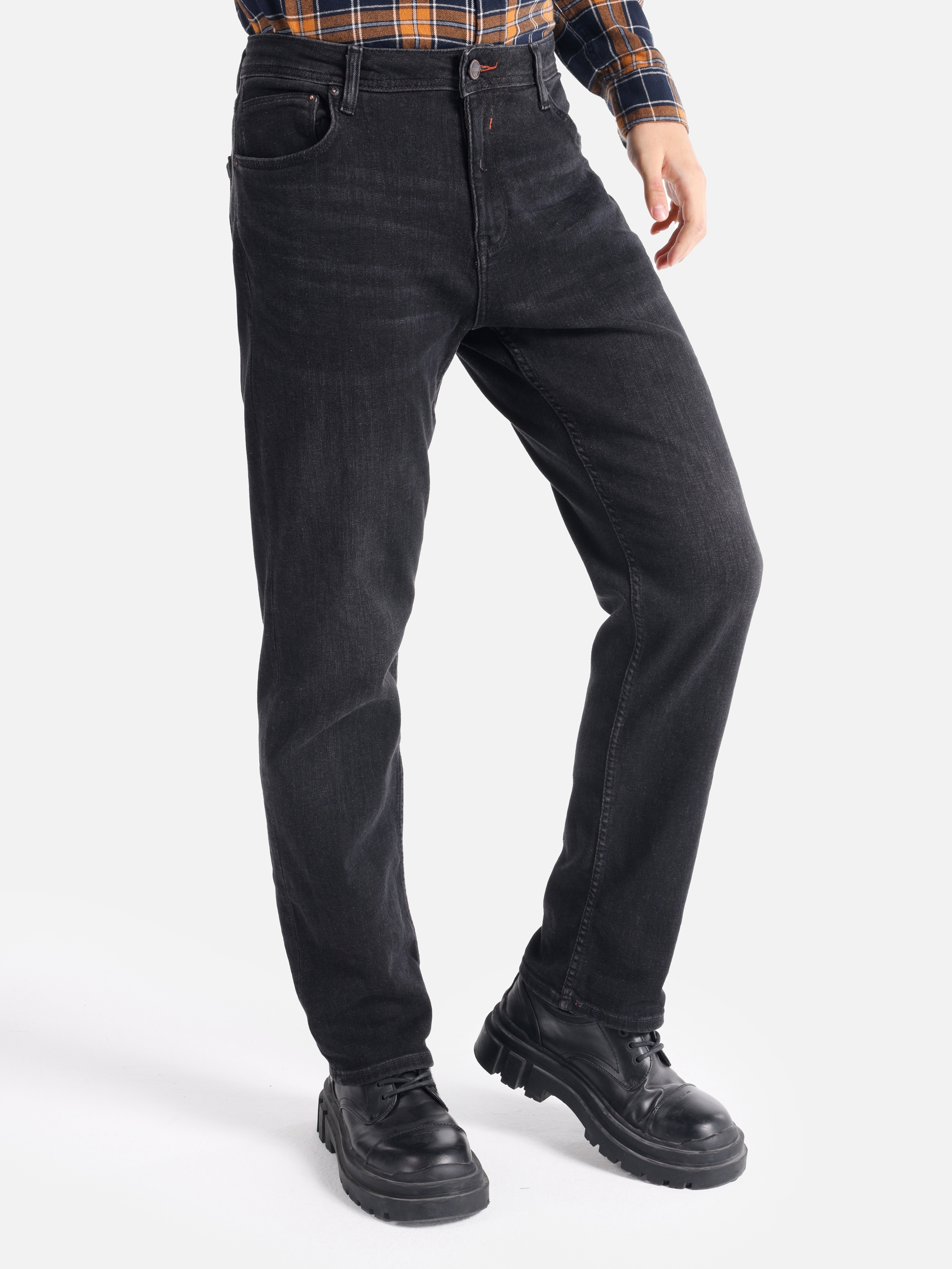 Afișați detalii pentru Pantaloni De Barbati Negru Regular Fit 045 DAVID CL1065411
