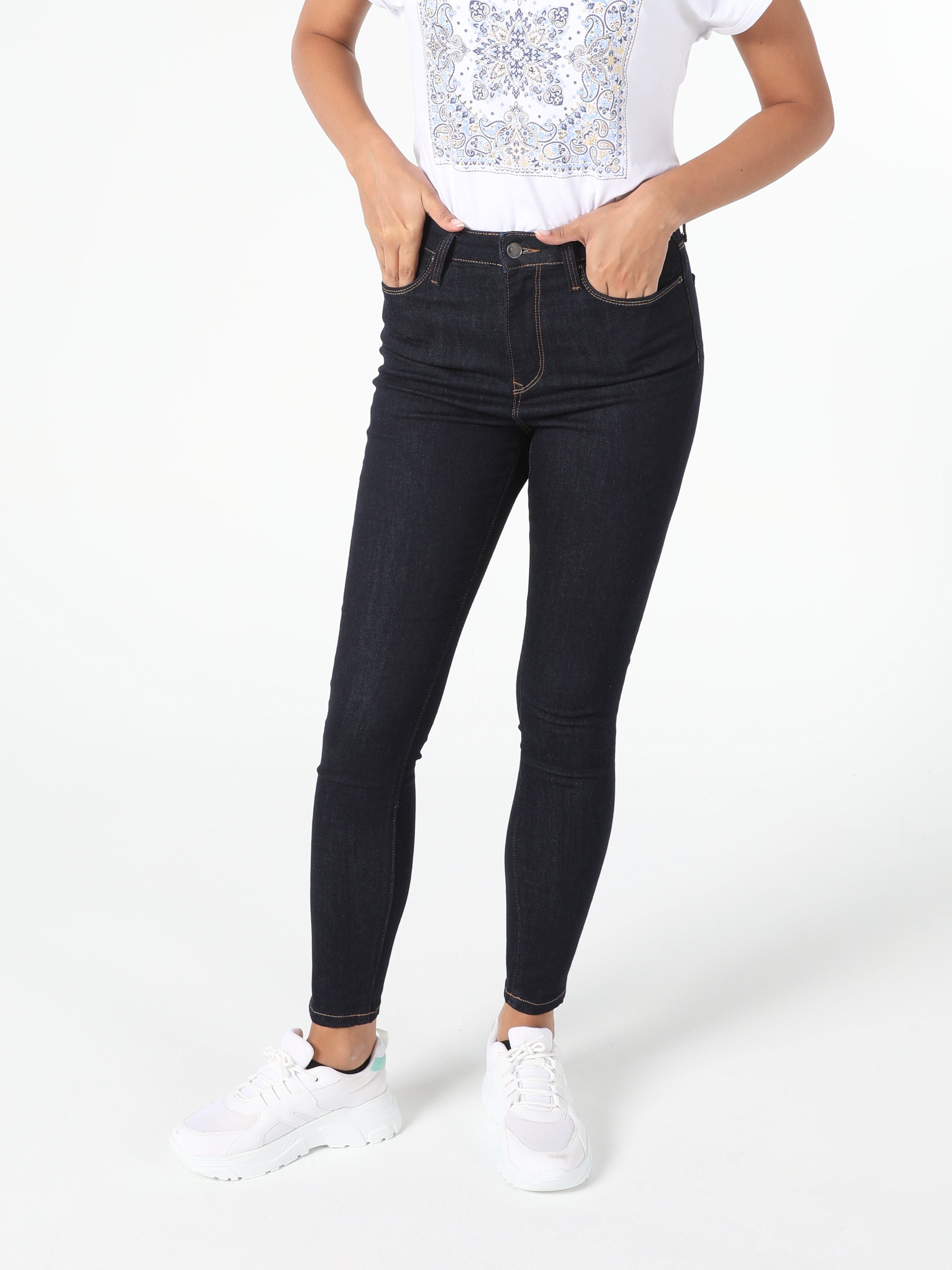 Afișați detalii pentru Pantaloni De Dama Denim Super Slim Fit 760 DIANA CL1056041